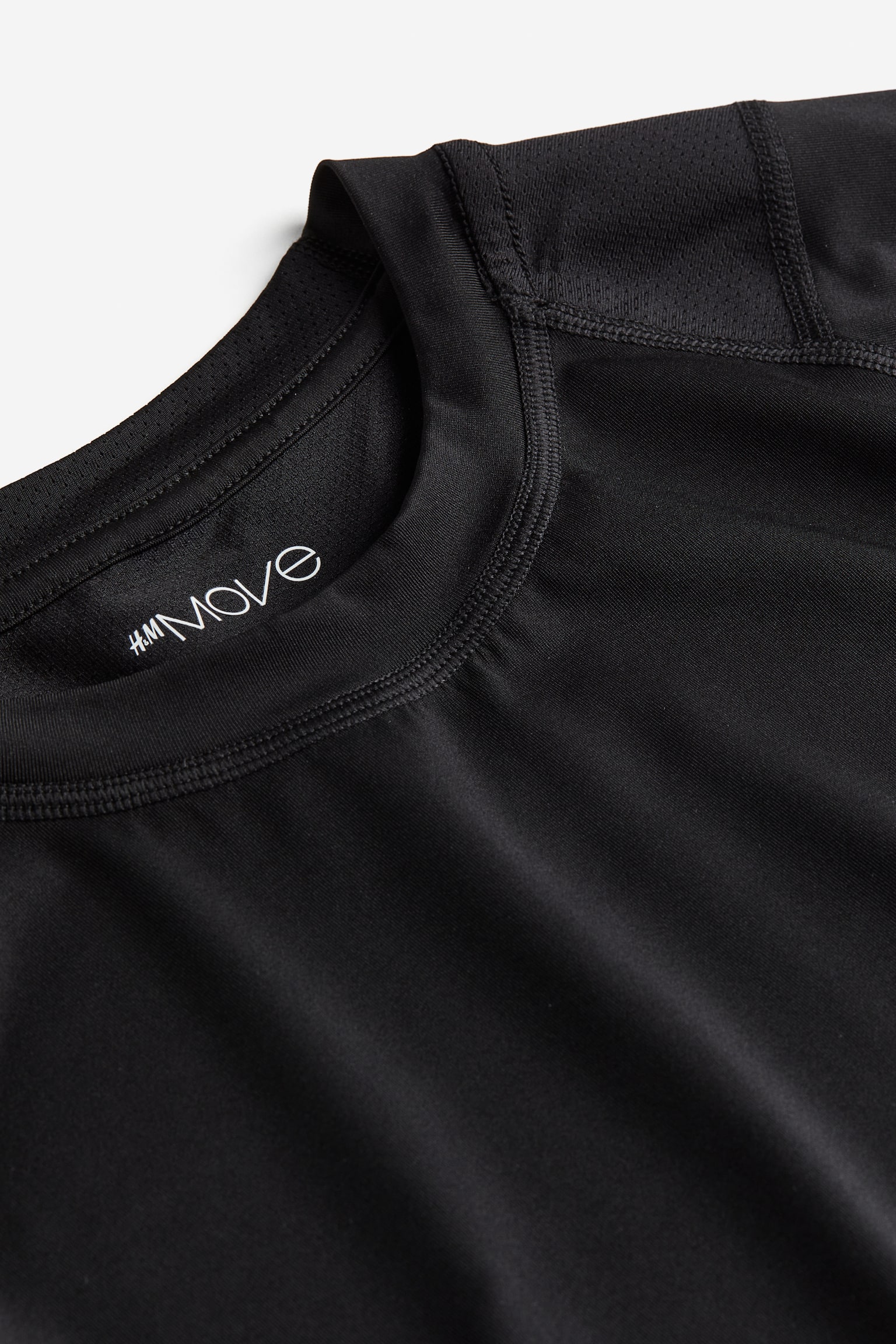 Muscle Fit Activewear Top In DryMove™ - Black/Red/Dark grey/Black/White - 7