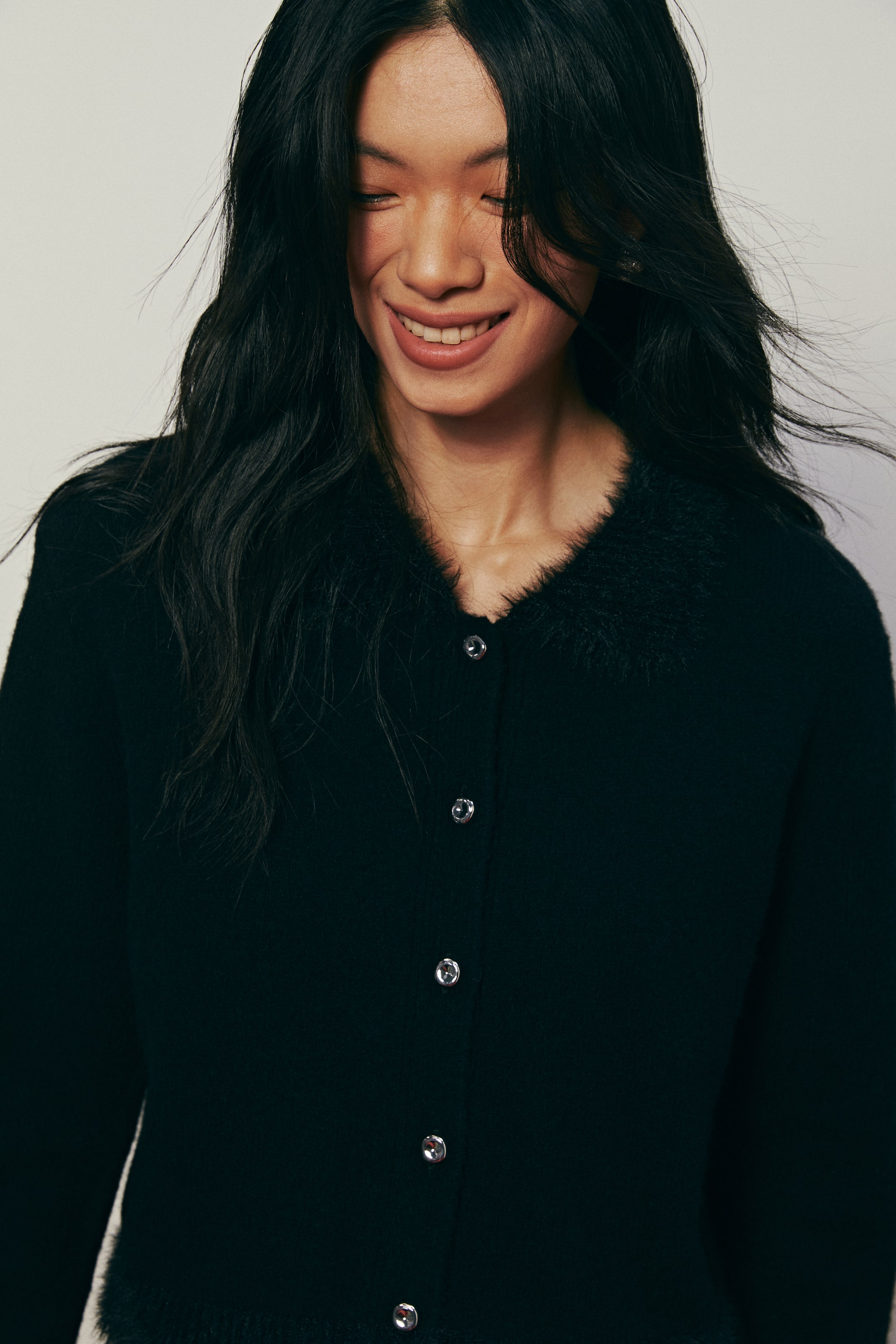 이미지 확대 보기: 칼라 가디건 - 블랙 - 여성 | H&M KR 3