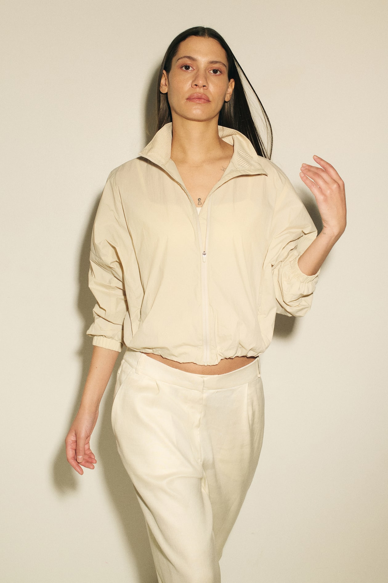 Loose-Fit Linen-Blend Shorts - image 3