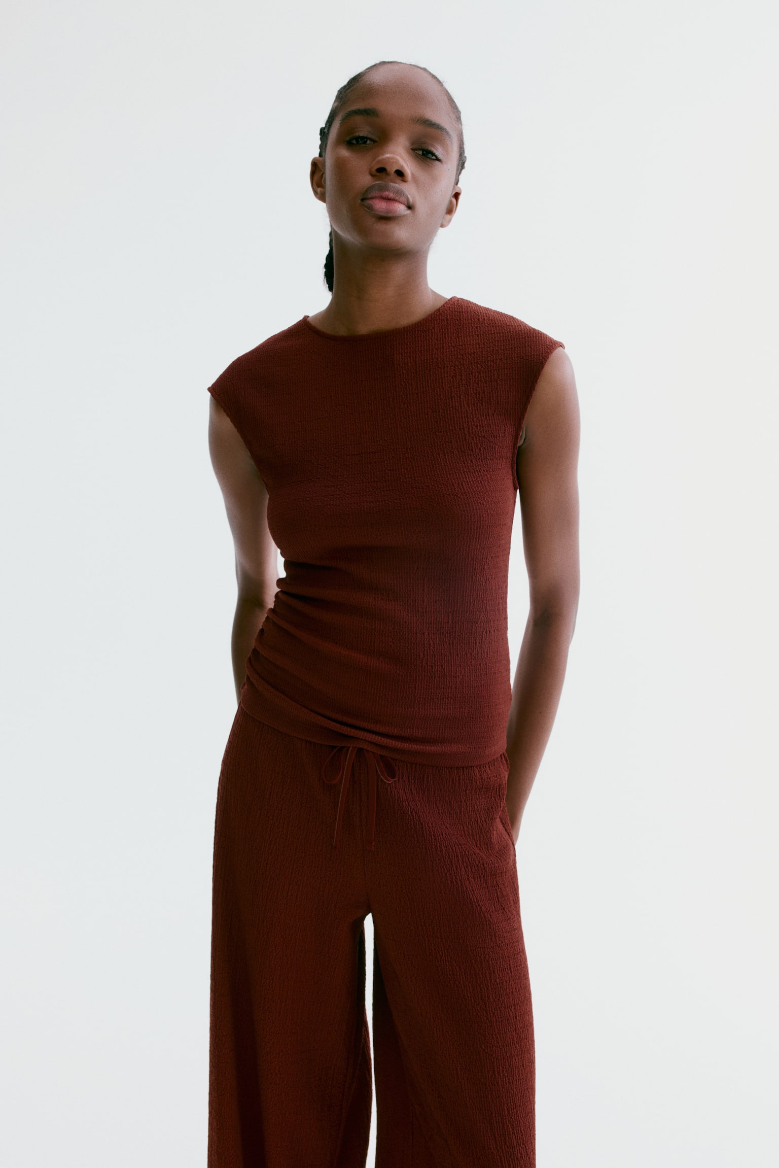Textured jersey top - Rust red/Light beige/Patterned/Black - 1