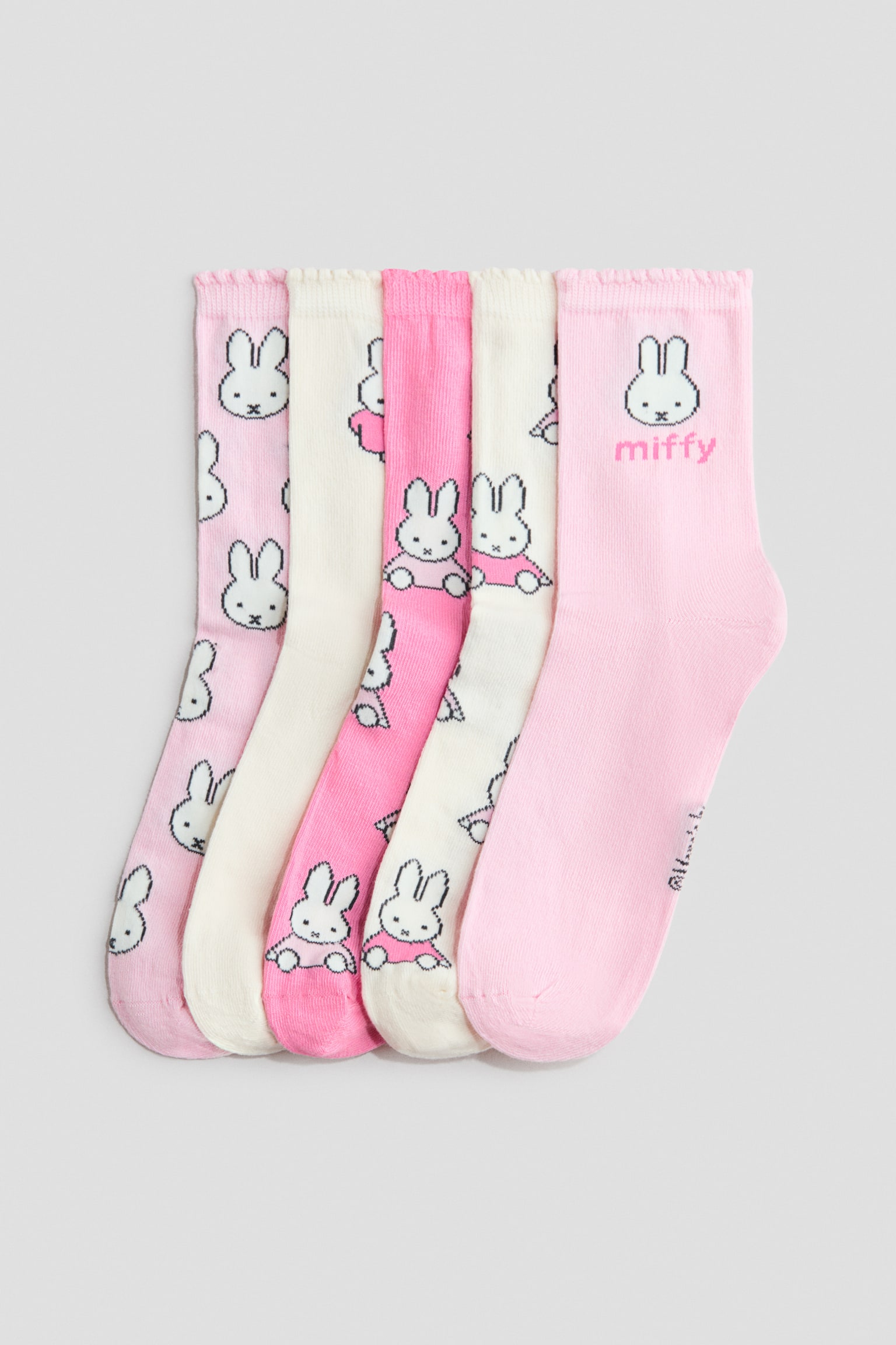 Pet pari čarapa sa motivima - Svetloružičasta/Mifi/Plava/Dizni/Svetloljubičasta/Lilo i Stič/Bela/Hello Kitty/Svetloružičasta/Hello Kitty/Ružičasta/Hello Kitty/Ljubičasta/Gabina kuća lutaka/Svetloružičasta/Blui/Crvena/Mini Maus/Svetloplava/Mini Maus