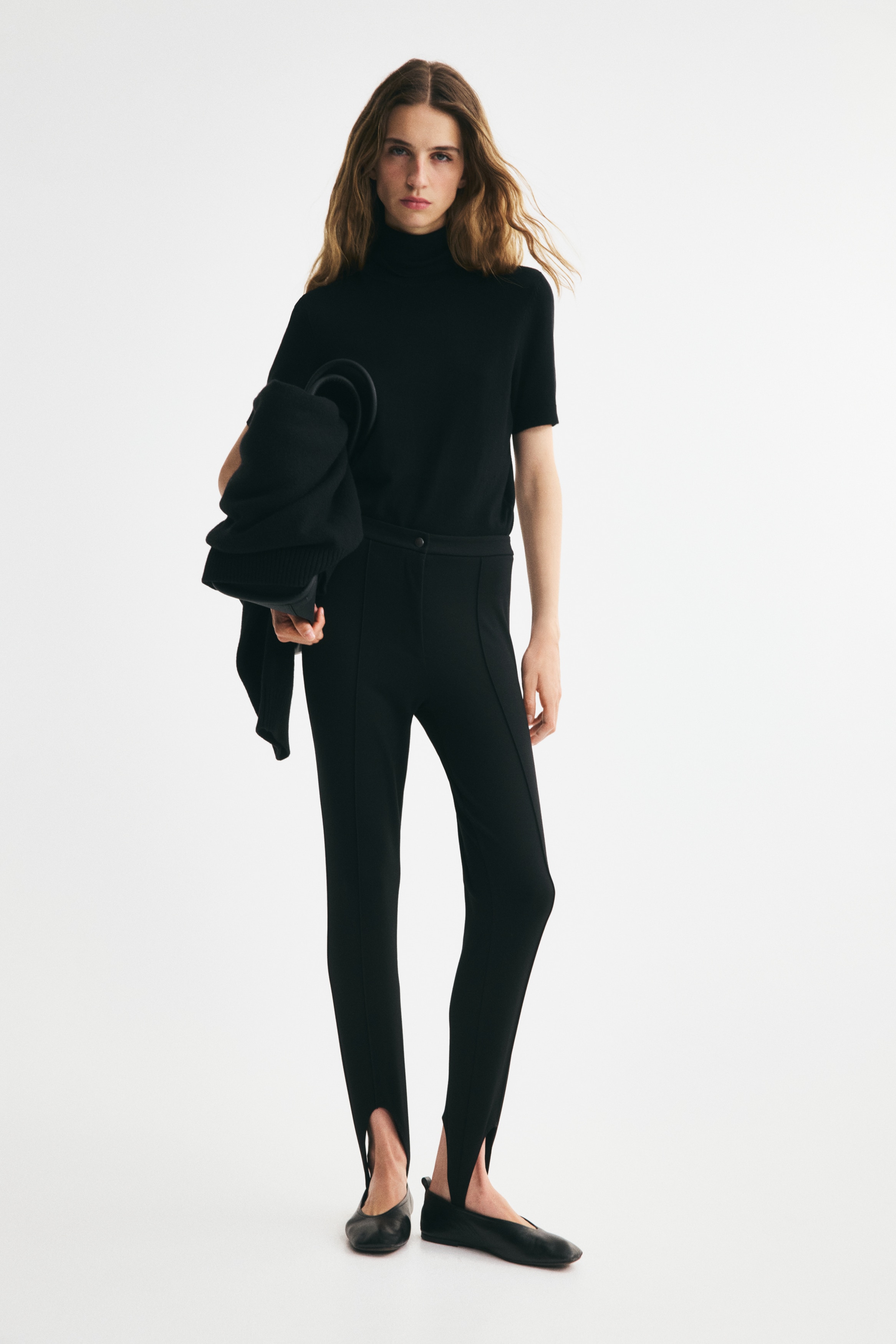 Crease-front stirrup leggings - Black