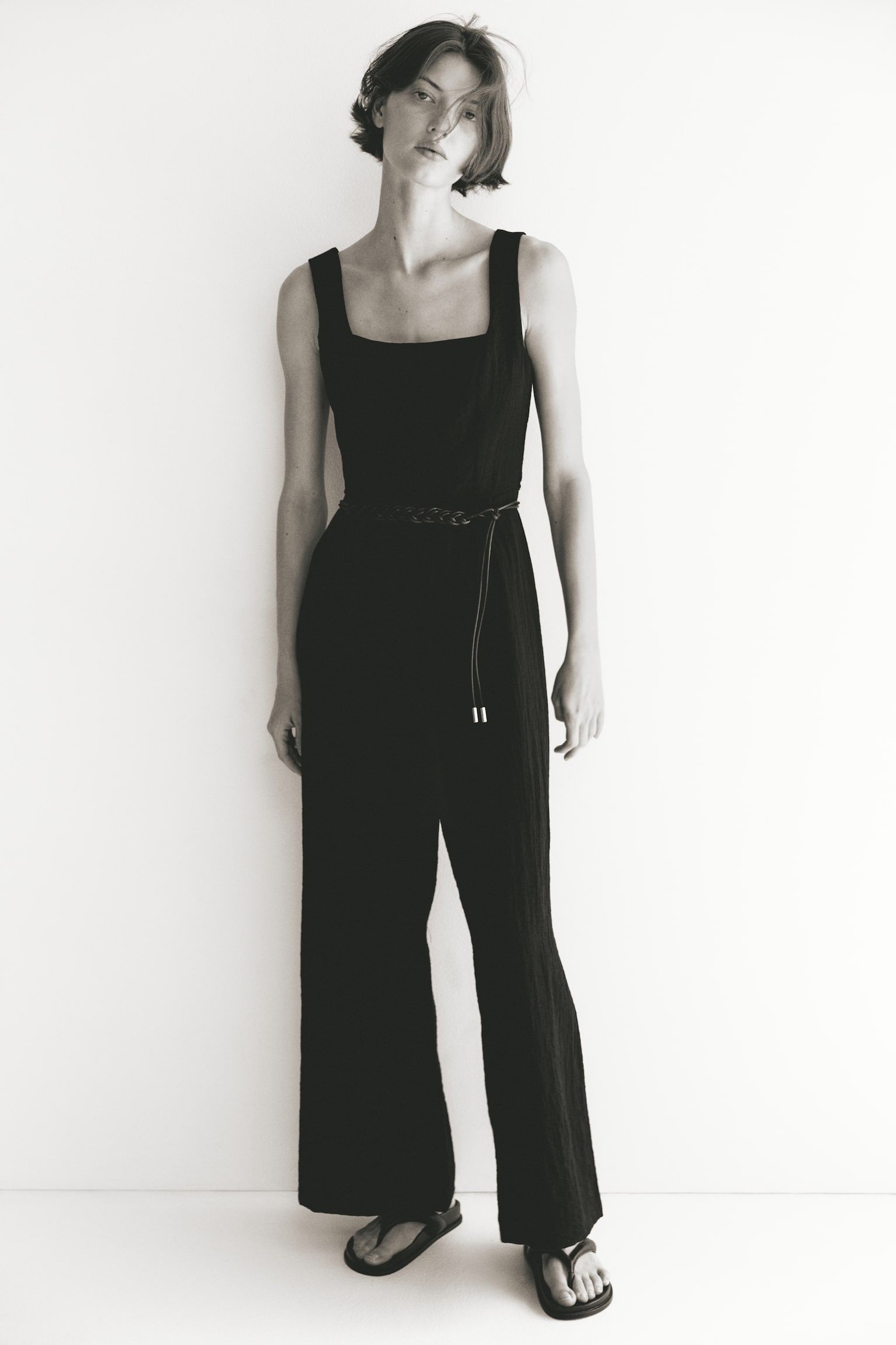 Женский комбинезон H&M Belted Jumpsuit, цвет: Чёрный — фото 4