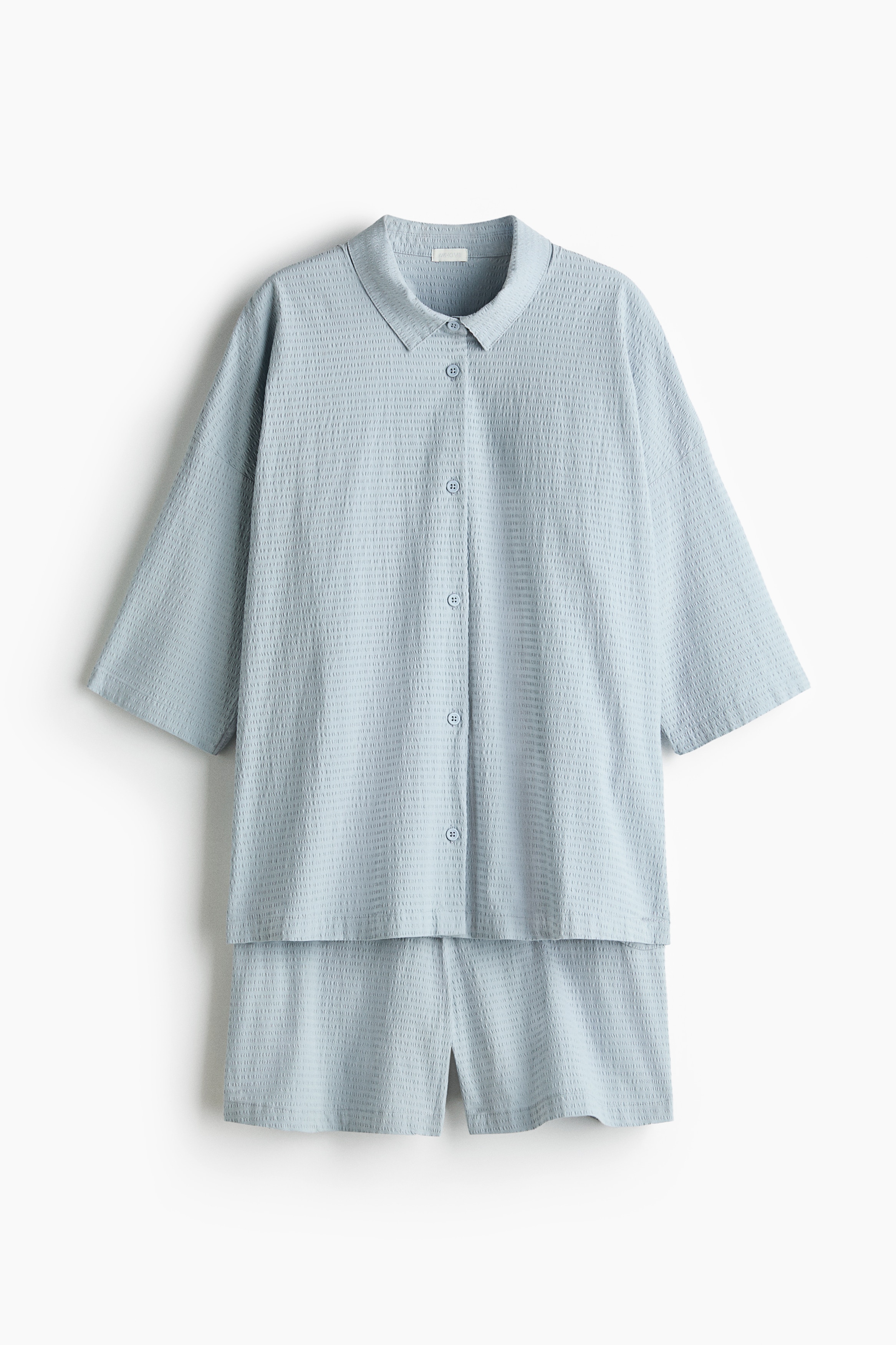 Cotton seersucker pyjamasModel