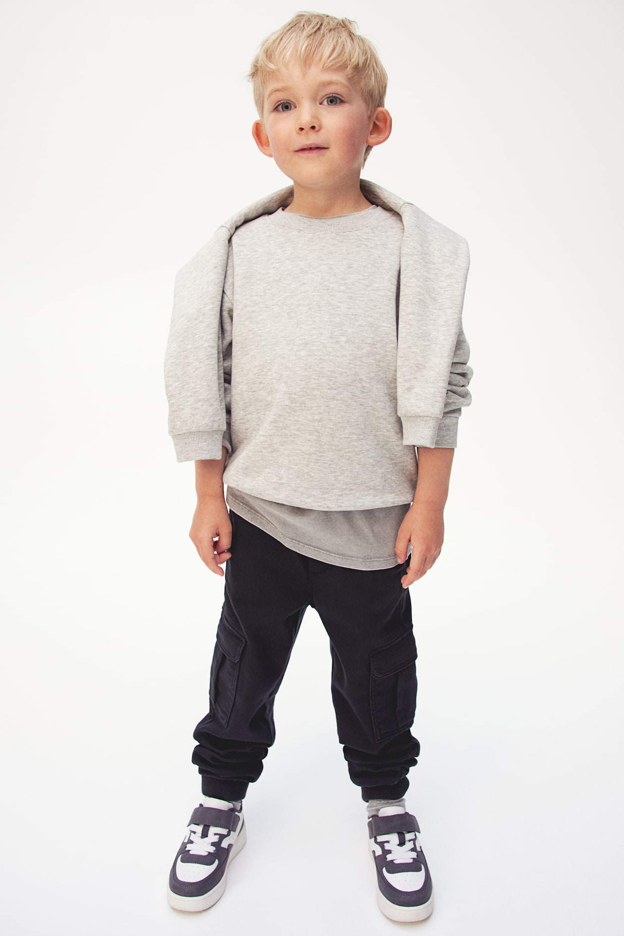 Cargo Joggers - Regular waist - Long - Black - Kids | H&M US