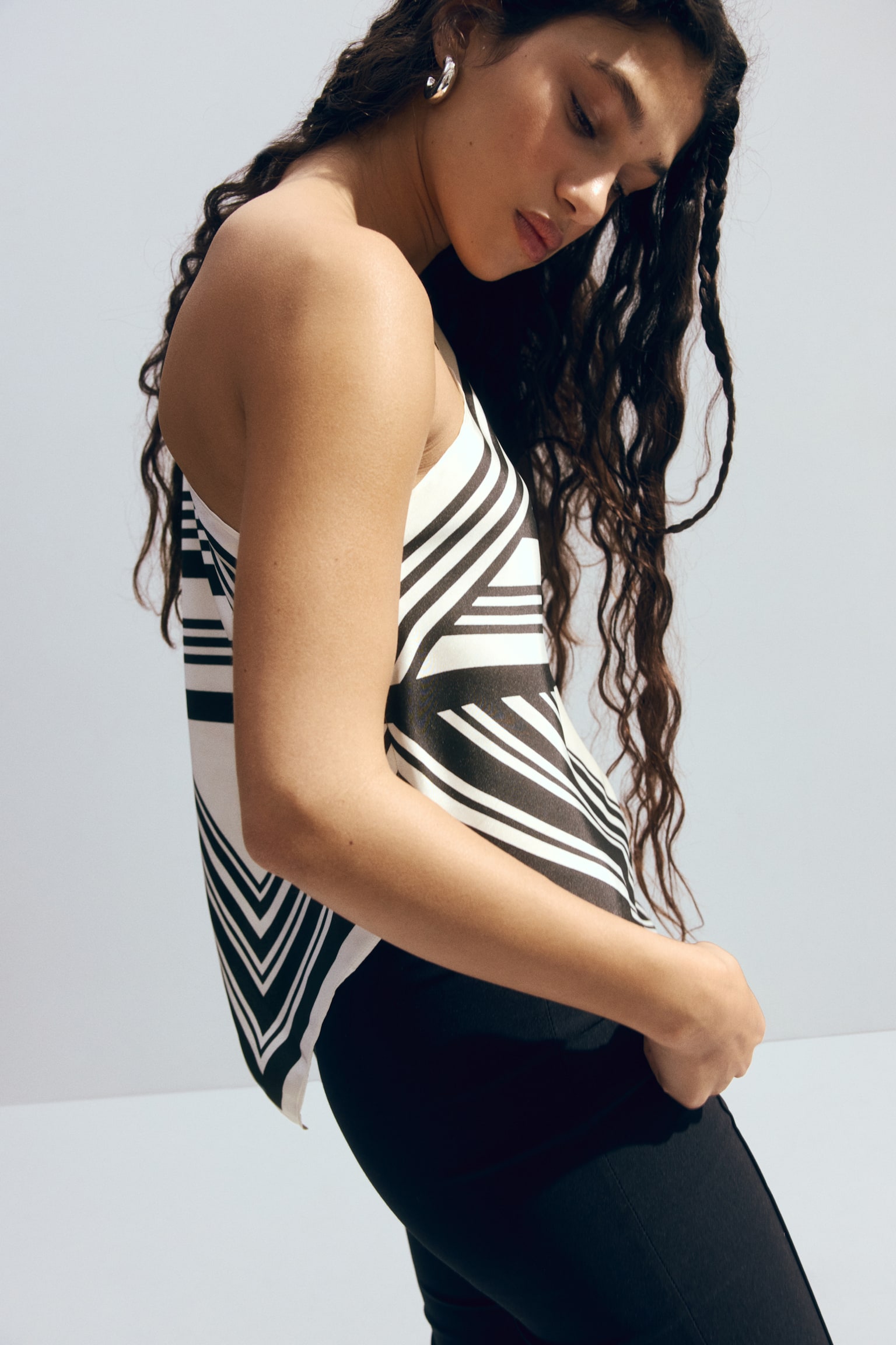 Scarf-Look One-Shoulder Top - Cream/striped - 3