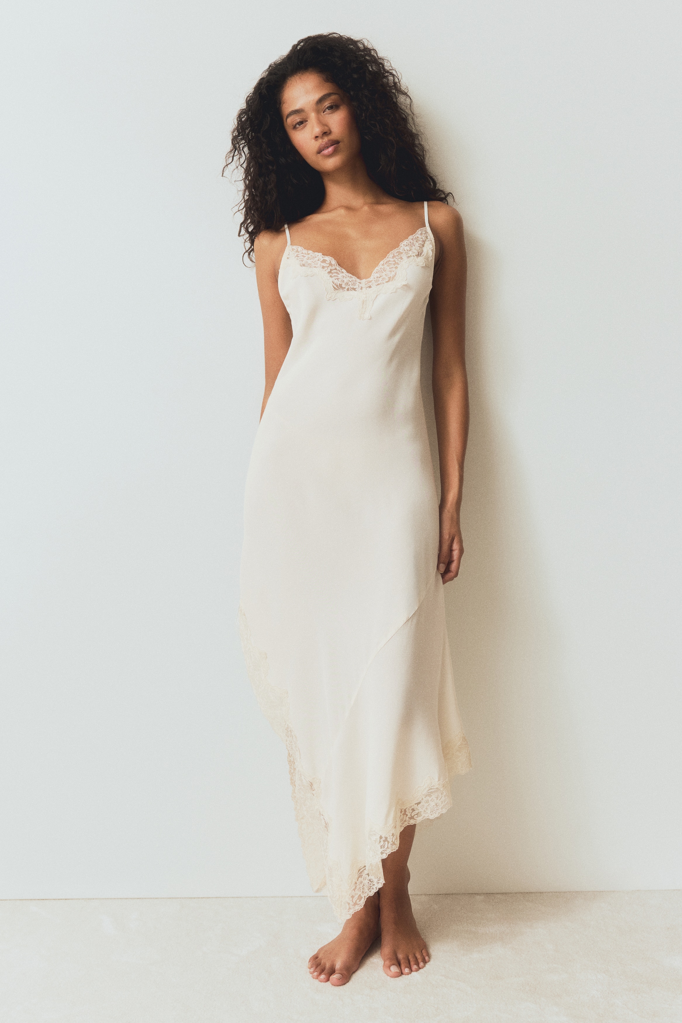 coral long dress Coral Maxi Dress With Sweetheart Neckline And Slit
