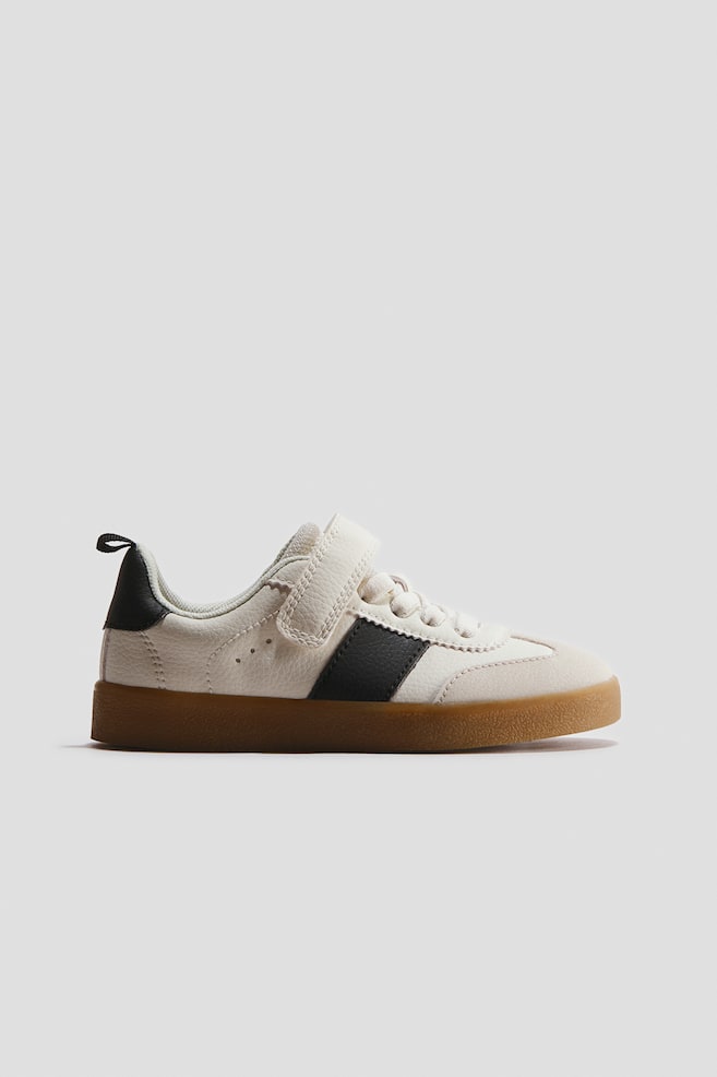 Trainers - White/Black - 1