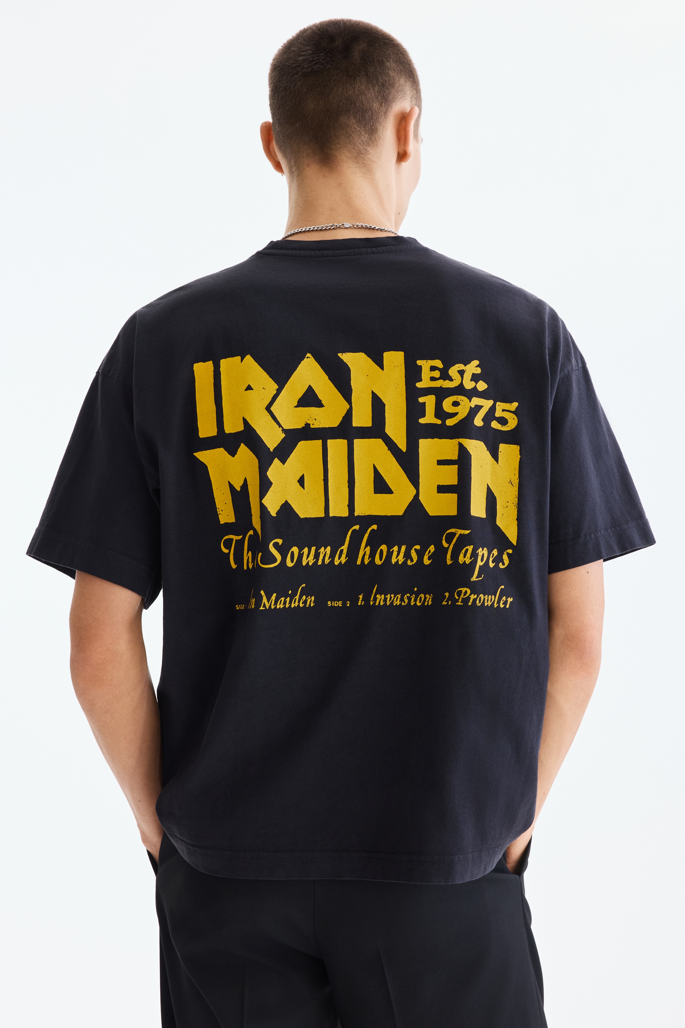 オーバーサイズフィットTシャツ - ブラック／Iron Maiden - Men | H&M JP