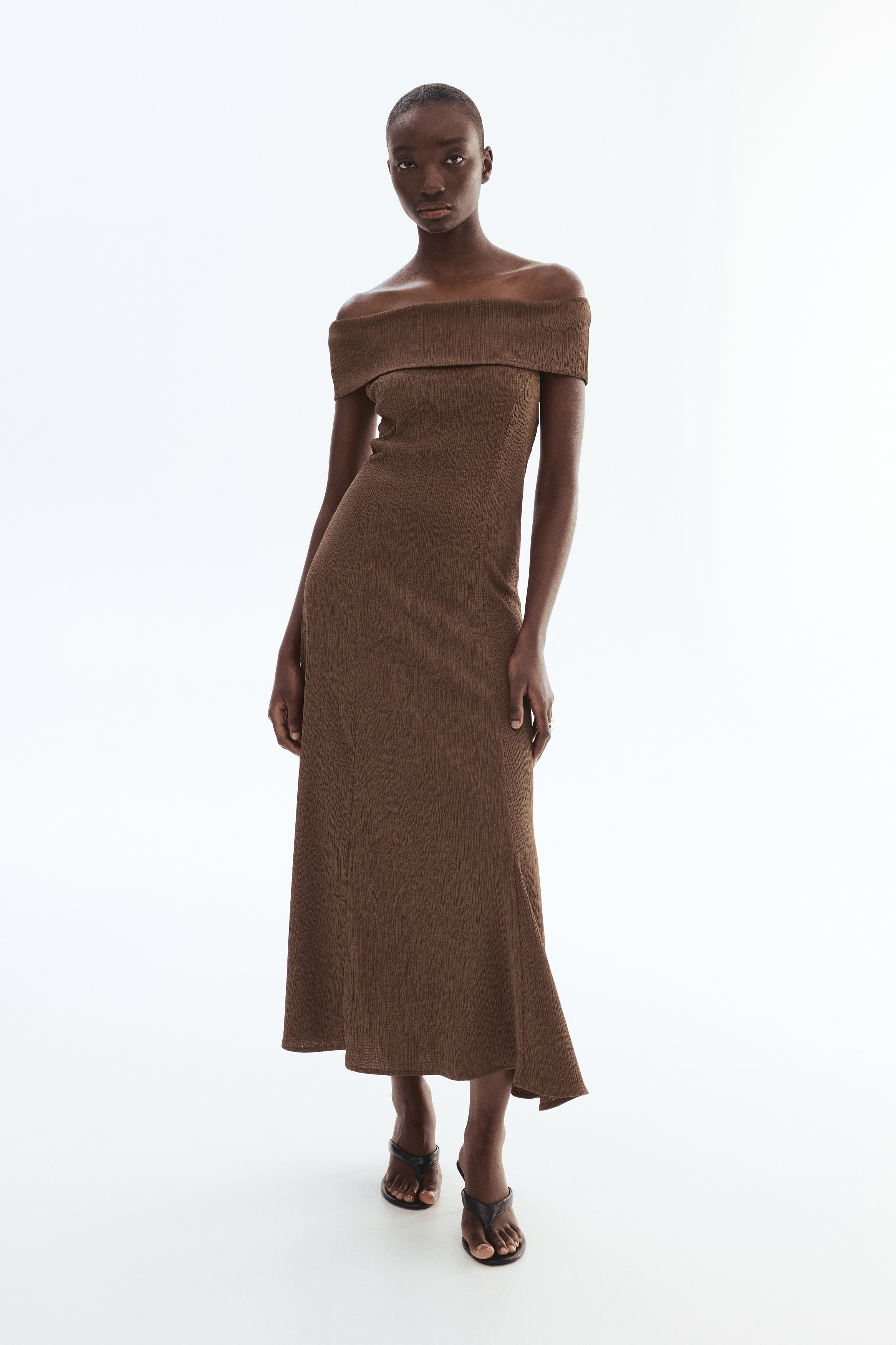 makya off shoulder dress Nelly Off Shoulder Maxi Dress