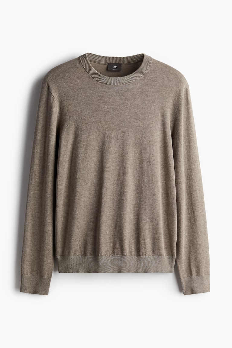 Džemper od finog pletiva Slim Fit