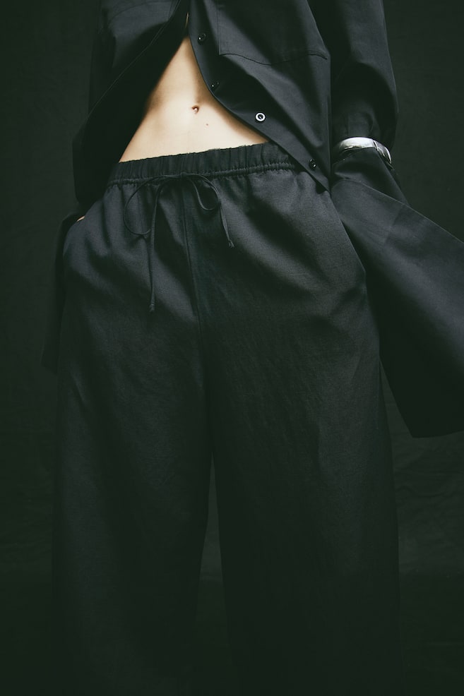 Pantalon en lin mélangé avec taille élastique - Noir/Beige clair/Beige clair/rayures tennis - 4