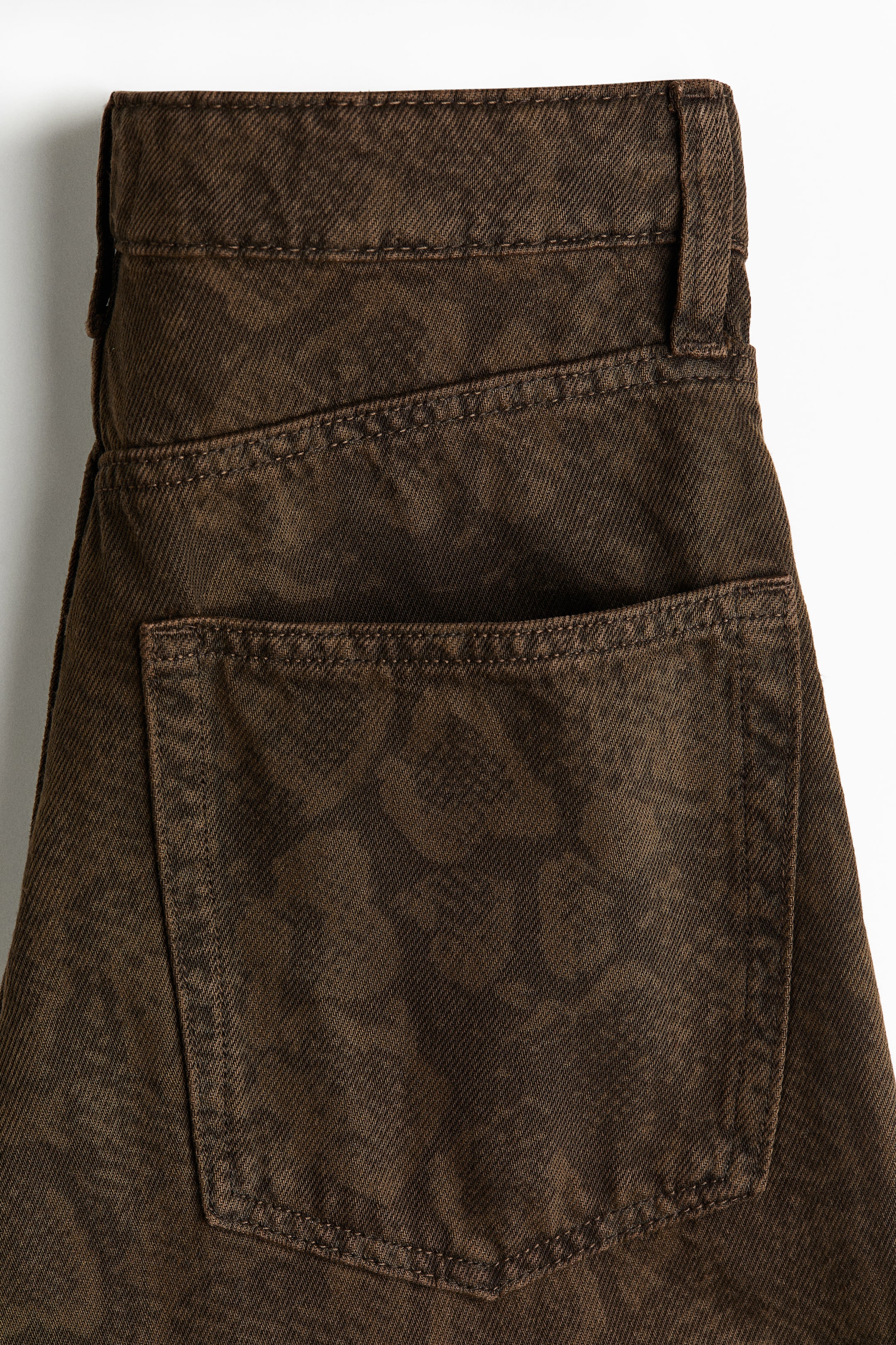 Barrel-Leg High-Waist Jeans