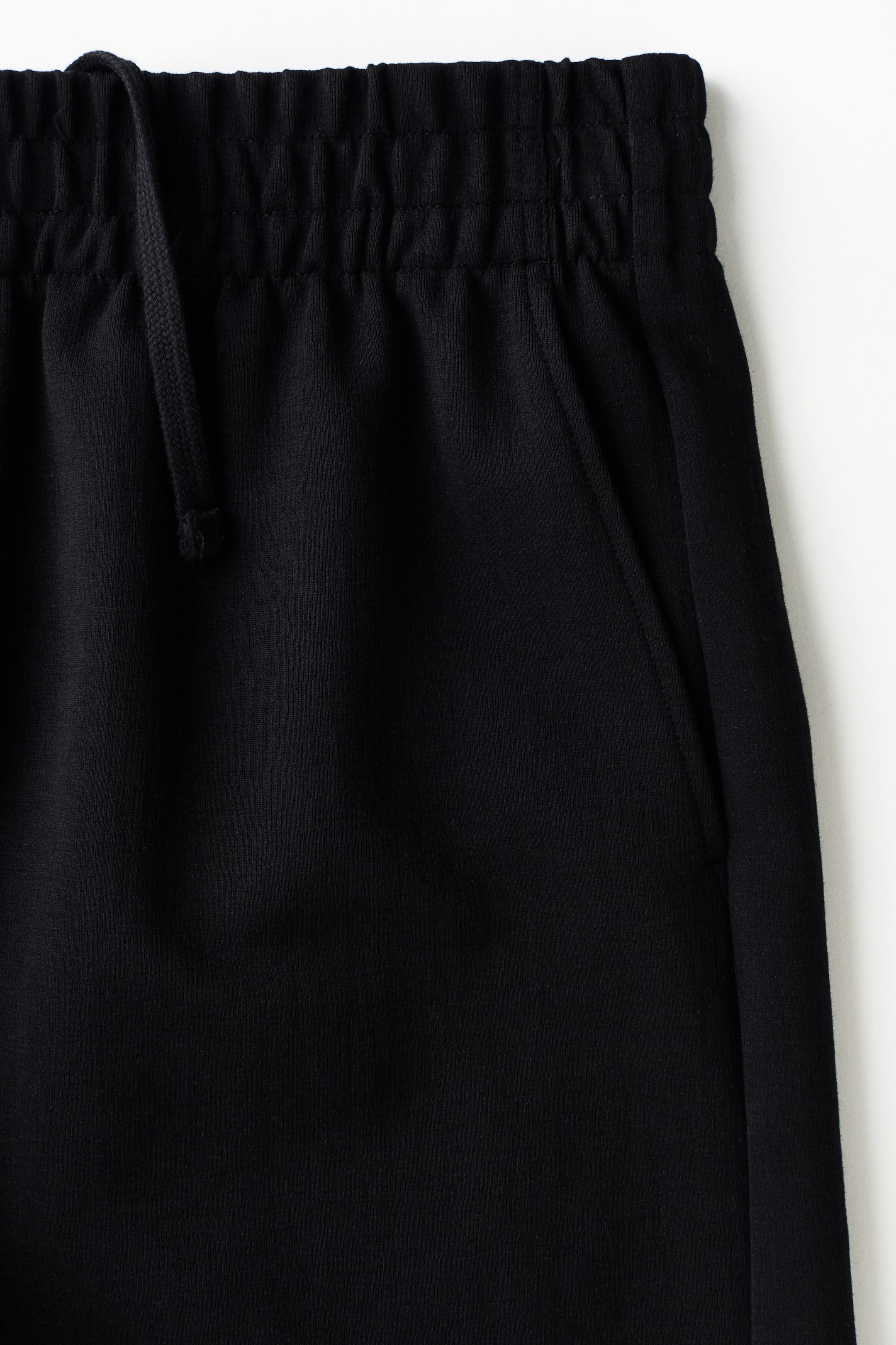 Relaxed-Fit Interlock Shorts