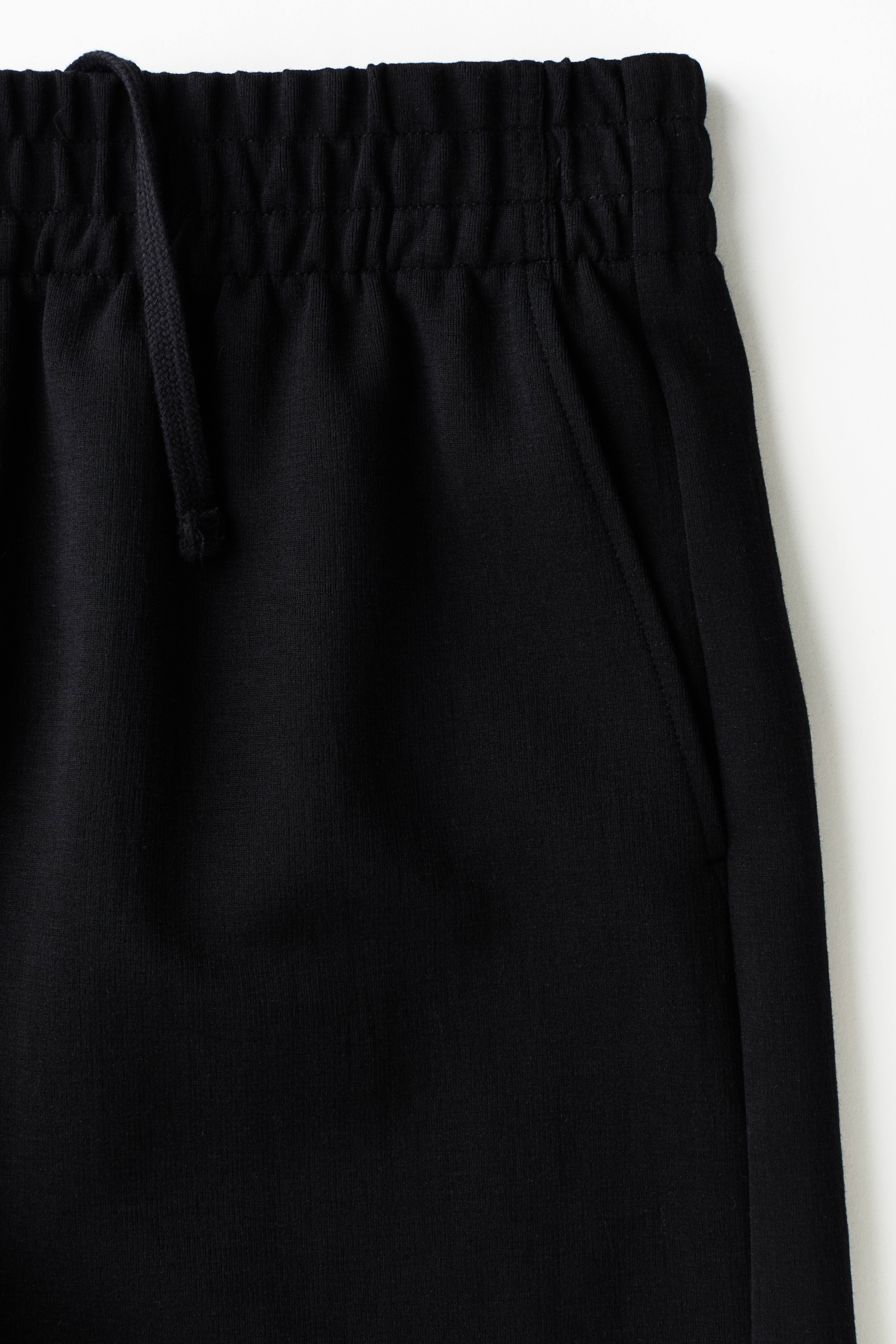 Relaxed-Fit Interlock Shorts