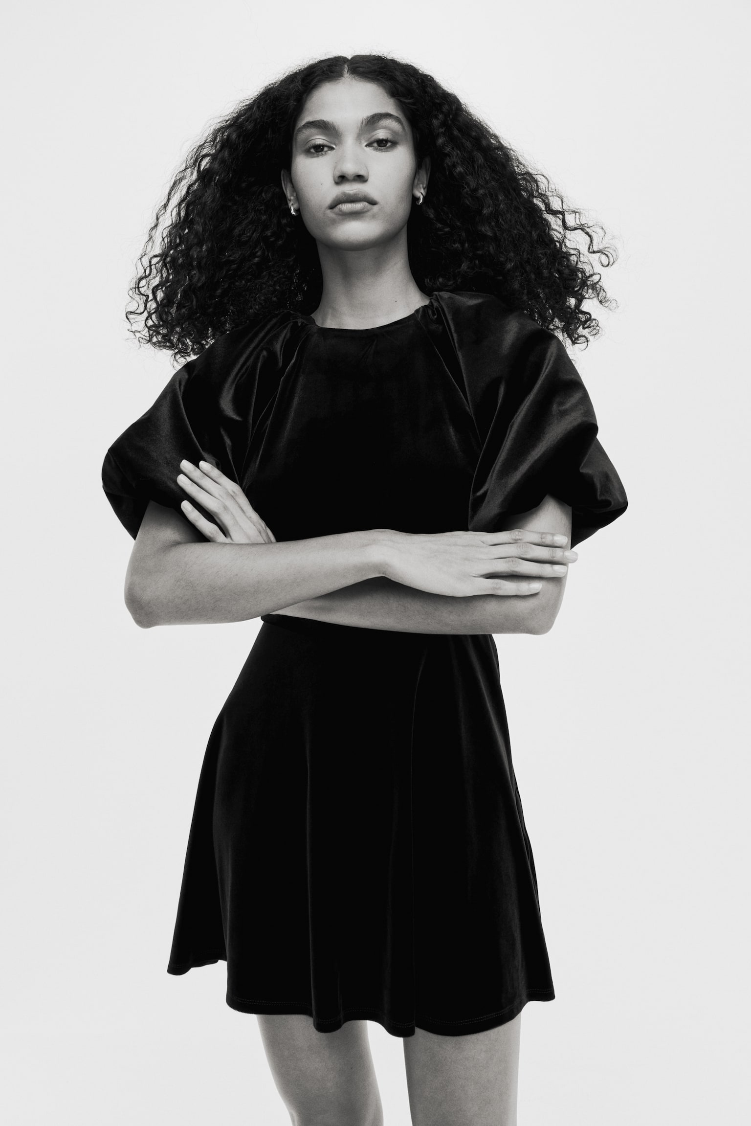 שמלה עם שרוולי בלון - שחור - 7