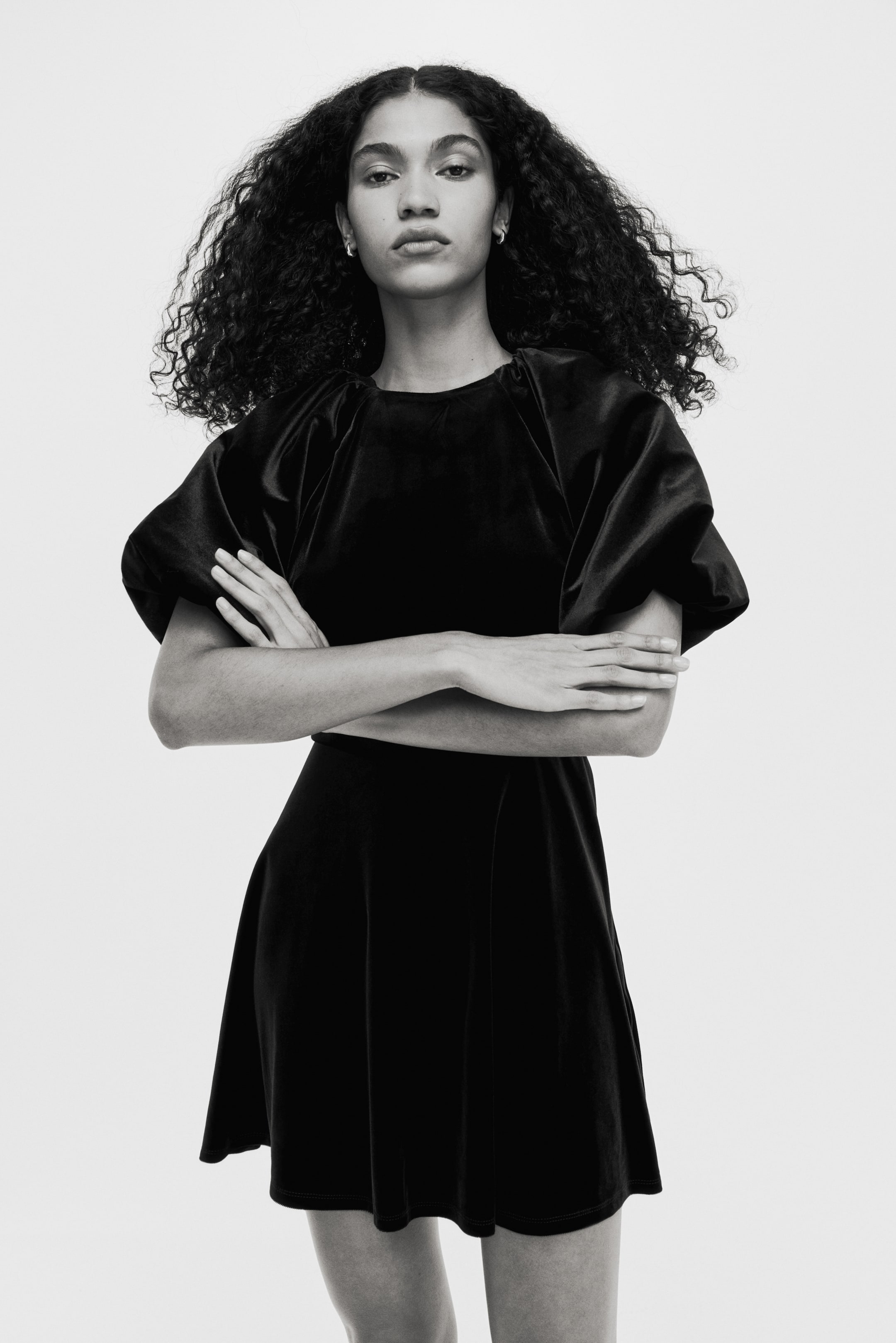 View larger image: Balloon-sleeved dress - Black - Ladies | H&M IE 2