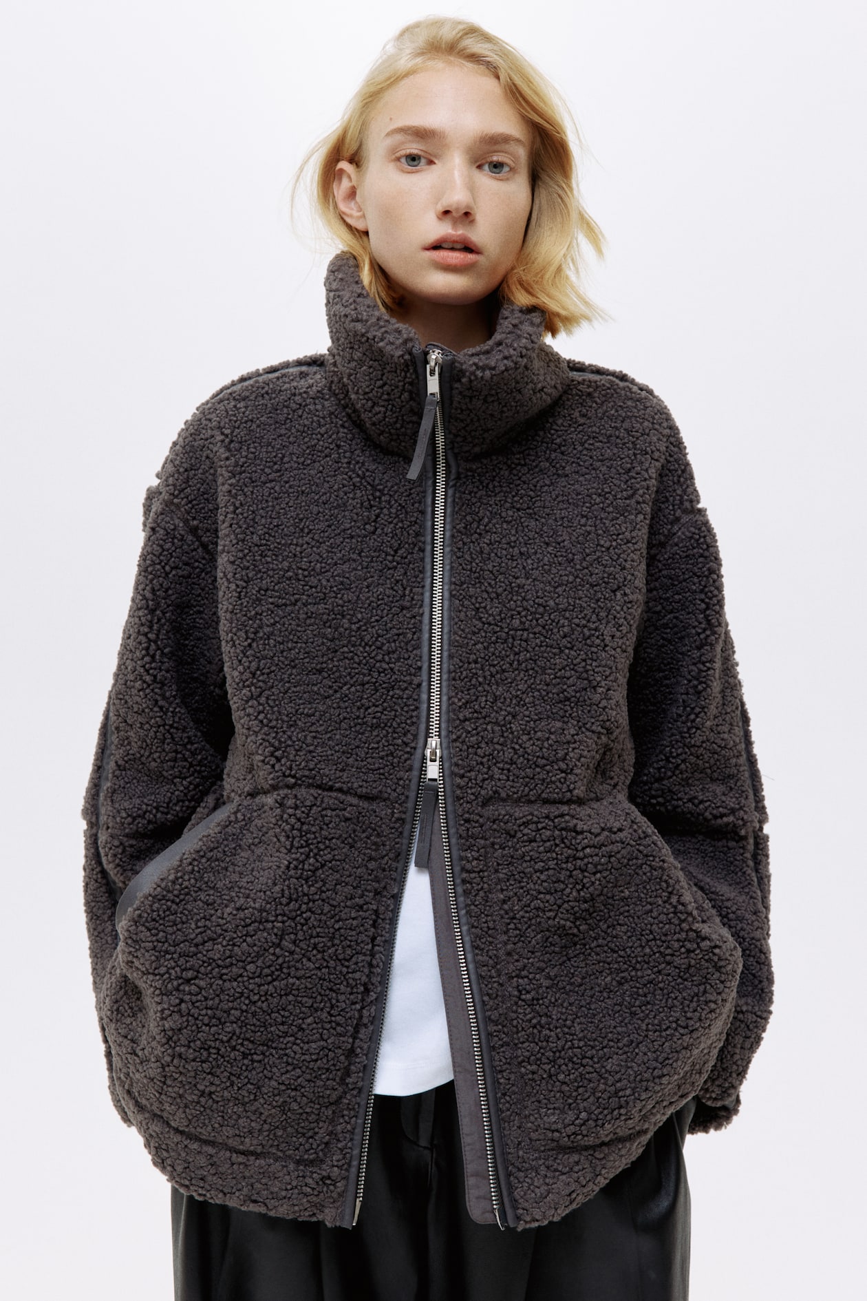 Loose-Fit Teddy Fleece Jacket - image 2