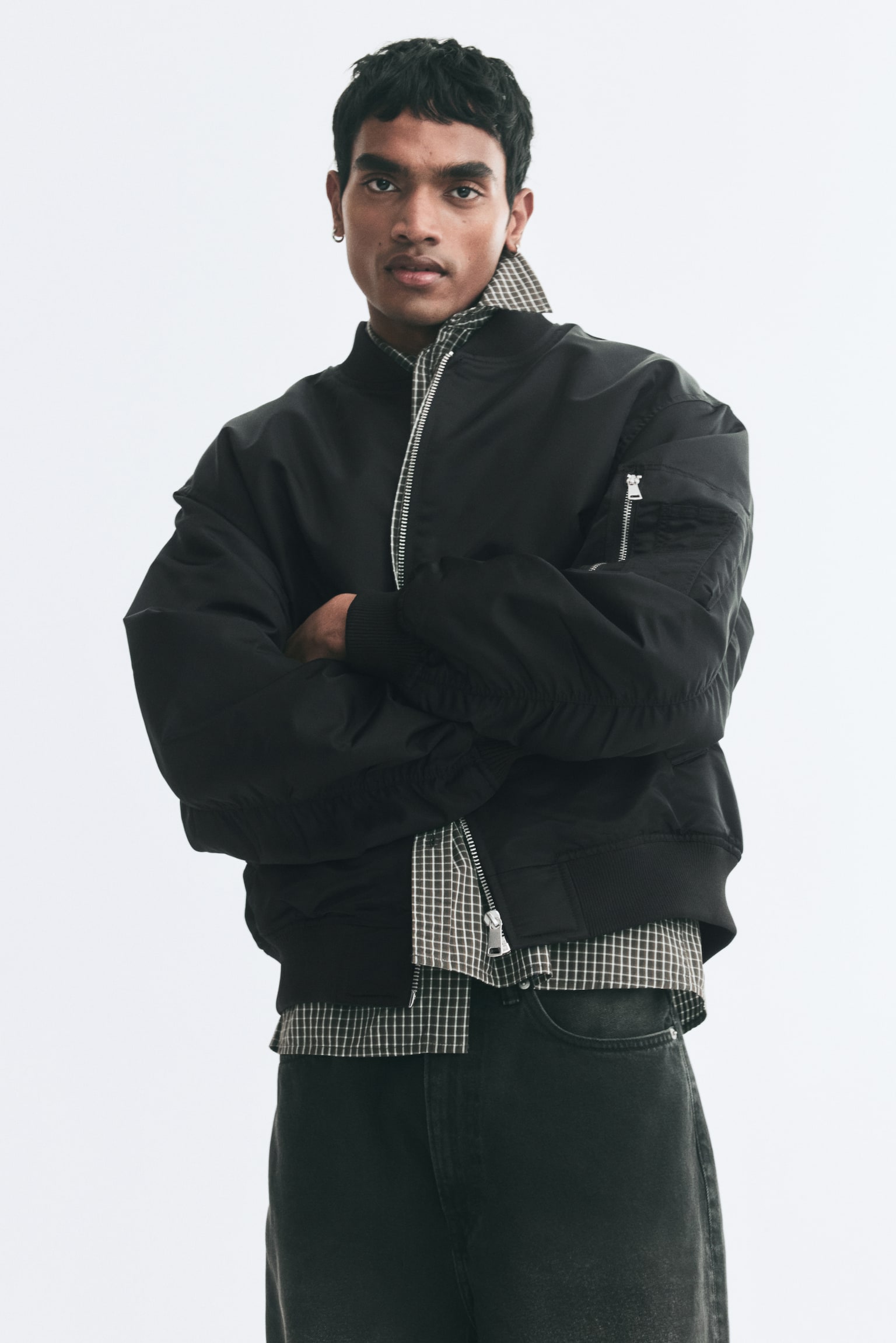 Мужская куртка H&M Padded Bomber, цвет: Чёрный — фото 3