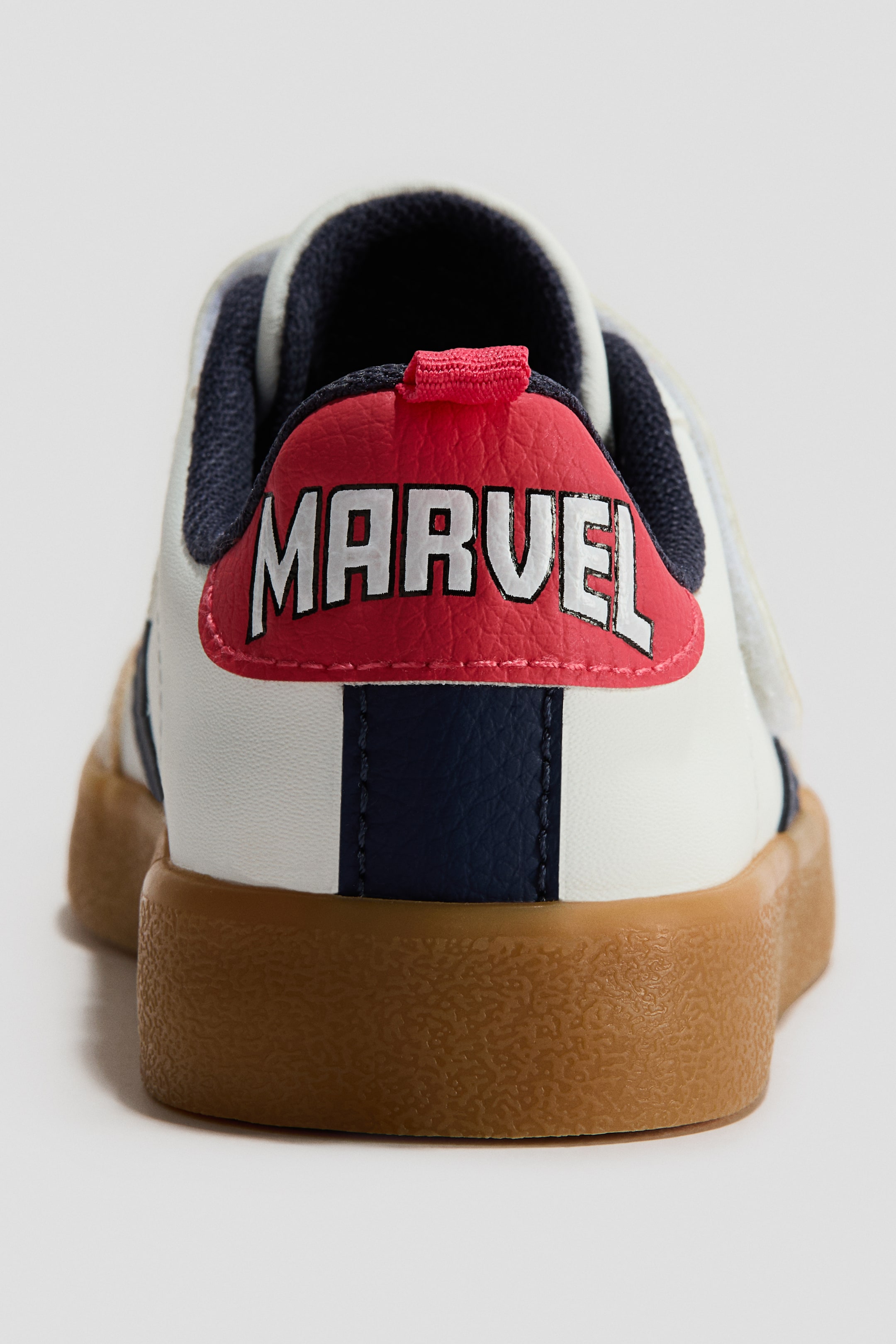 Espadrilles avec breloques