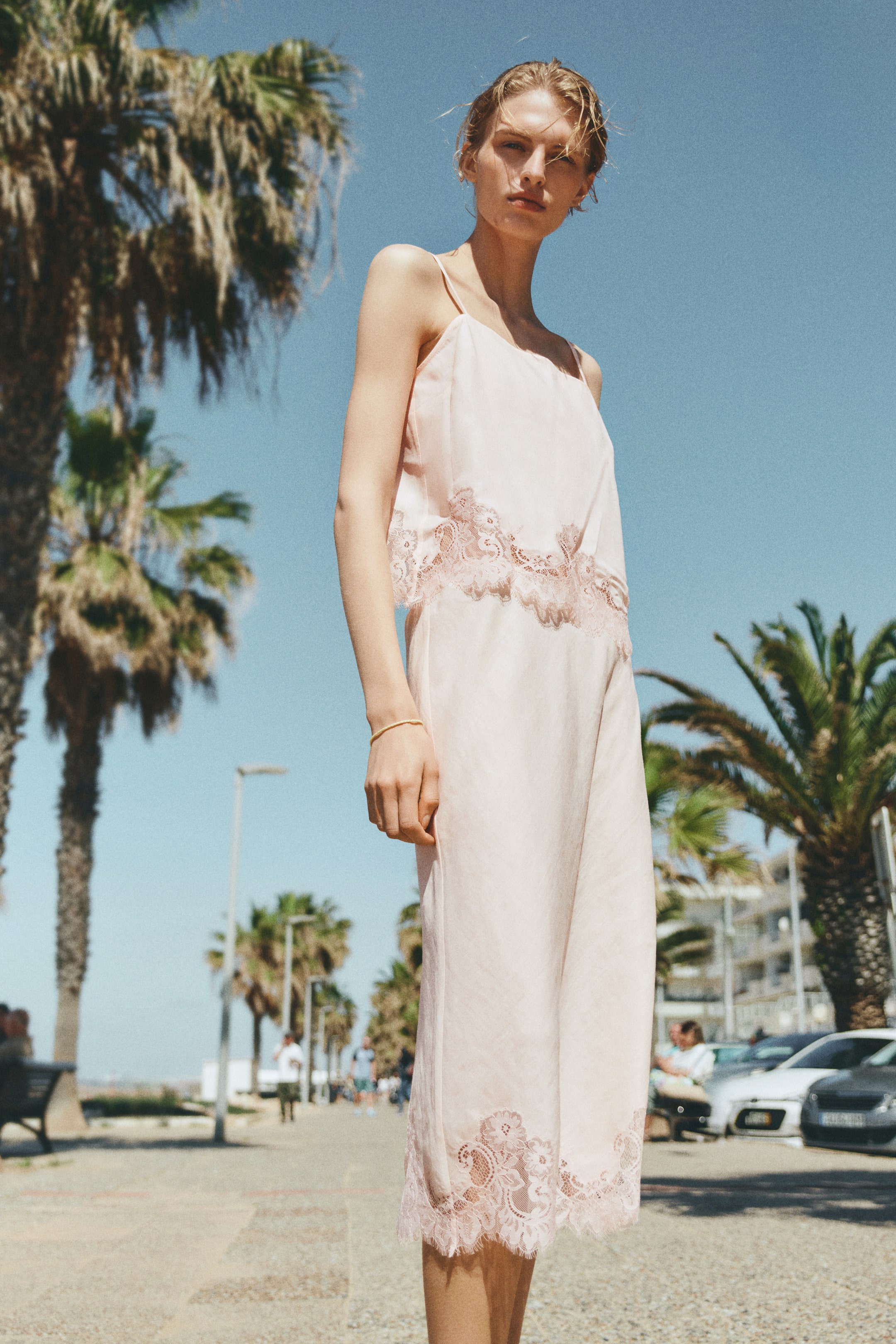 Voir une image plus grande: Jupe en ramie avec dentelle - Rose clair - Ladies | H&M CA 1