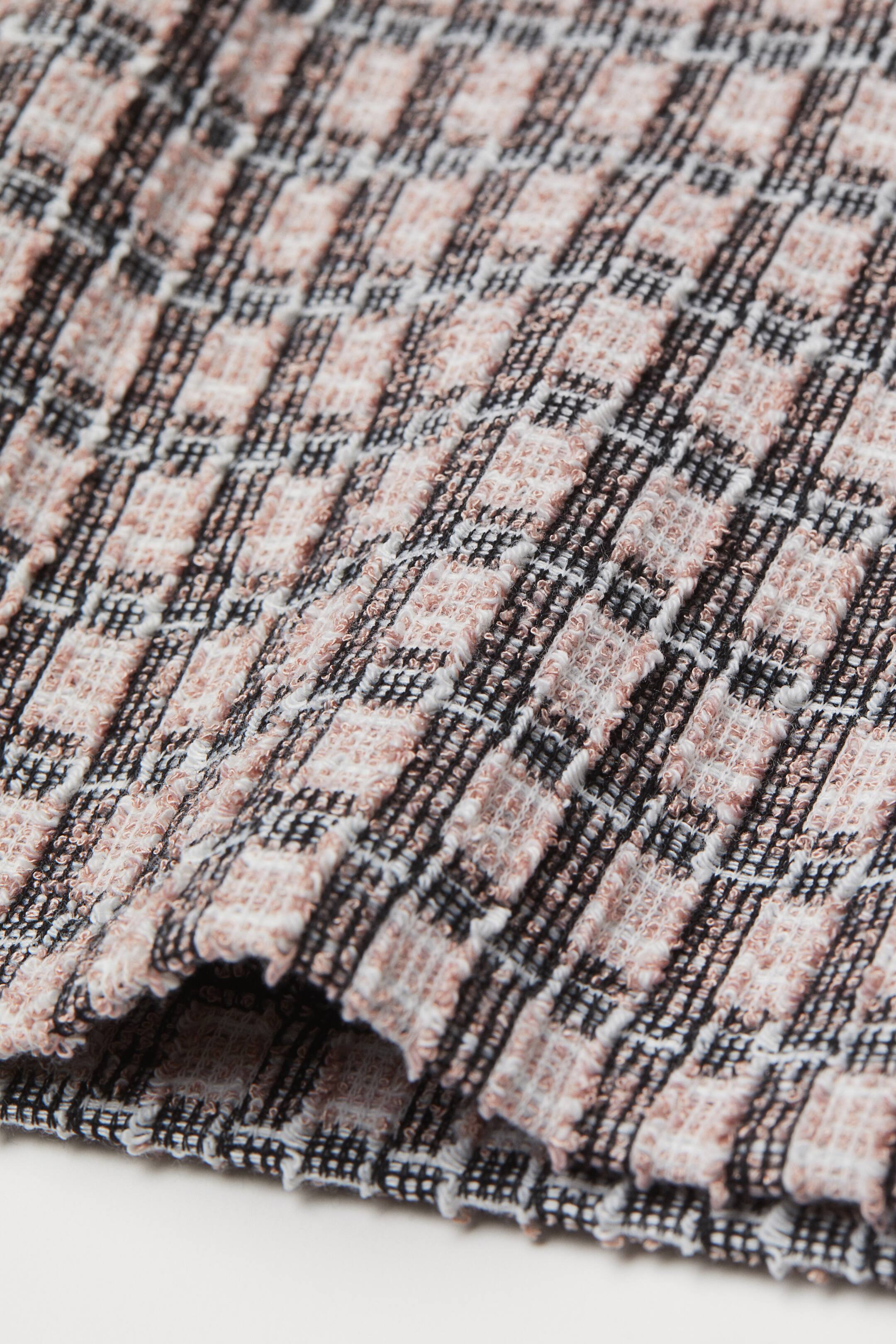 Jacquard-knit skirt - Light pink/Black checked - Ladies | H&M GB