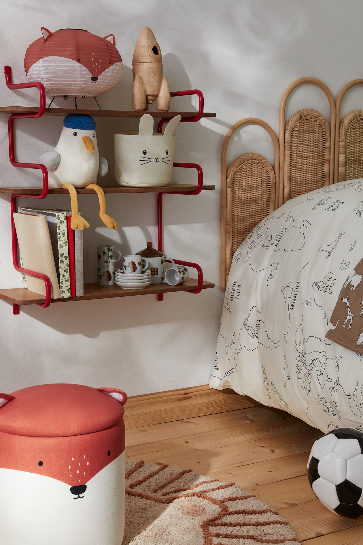 H&m H And M Kids Room Red Children's Wall Shelf At H&M Home H&M CA