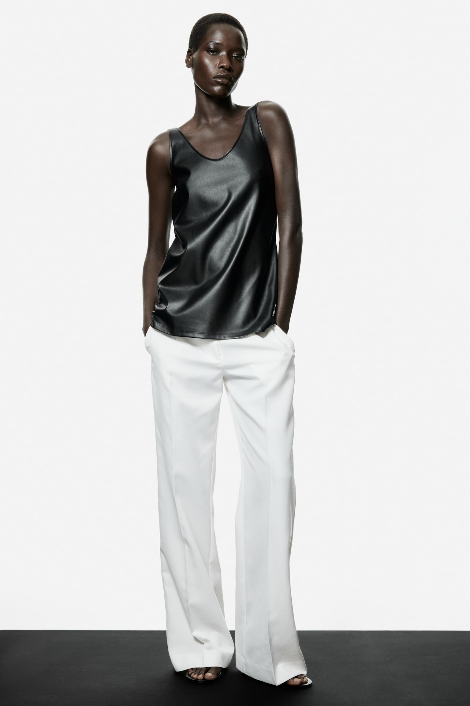 Coated vest top - Black - 3