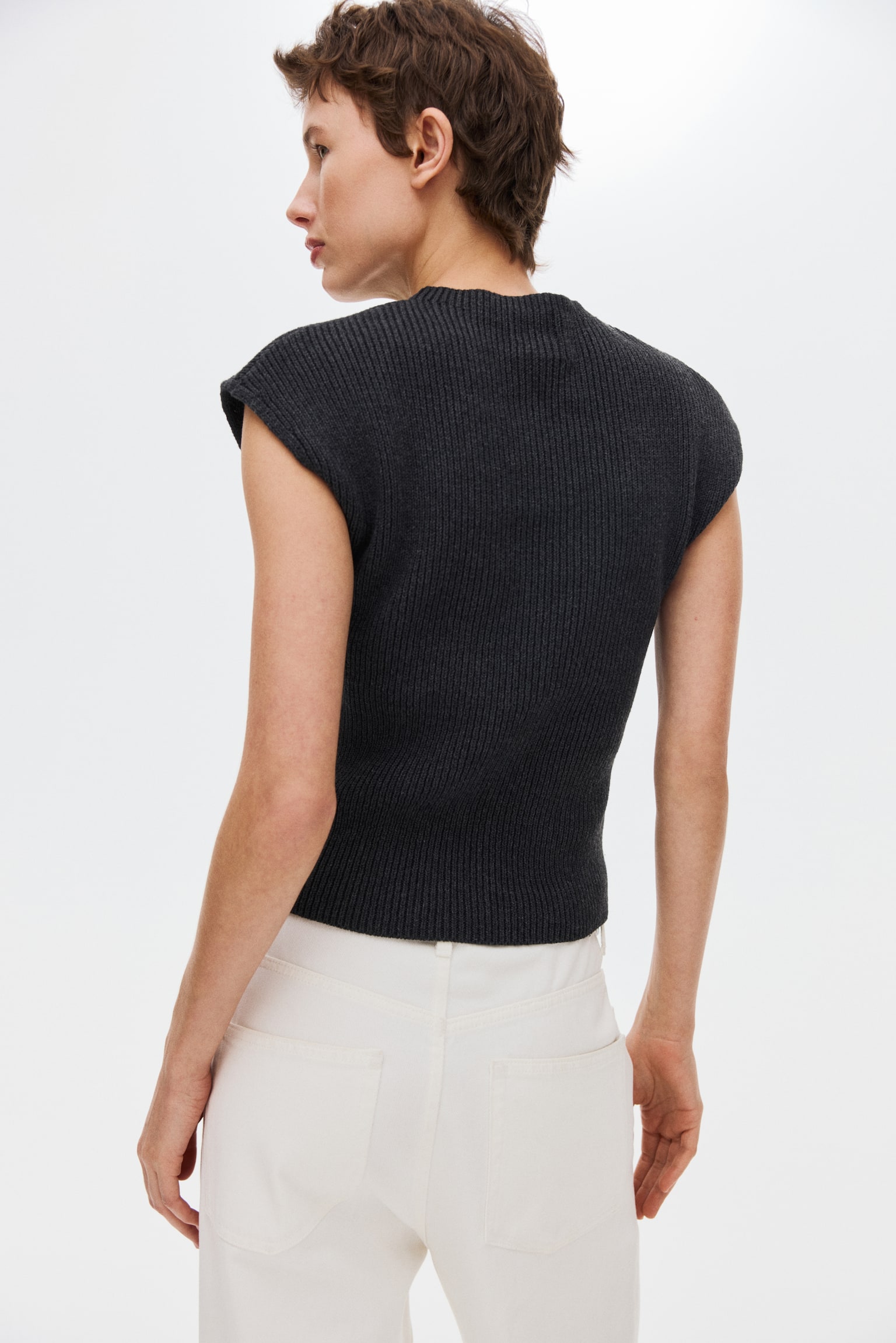 Женский кардиган H&M Short-Sleeved Rib-Knit, цвет: Тёмный серый меланжевый — фото 4