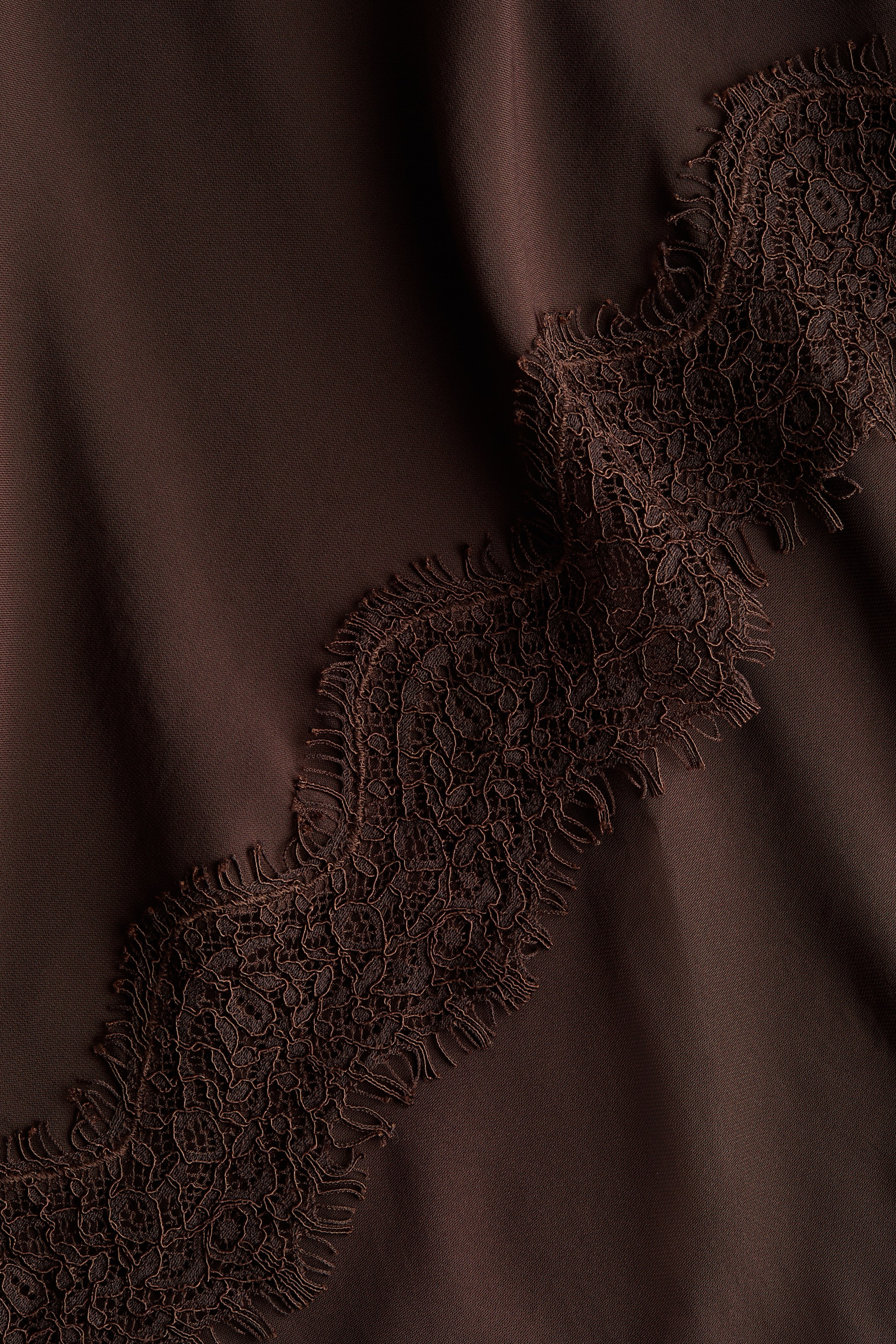 Größeres Bild anzeigen: Asymmetrischer Rock aus Viskosesatin - Dark brown - Ladies | H&M AT 6