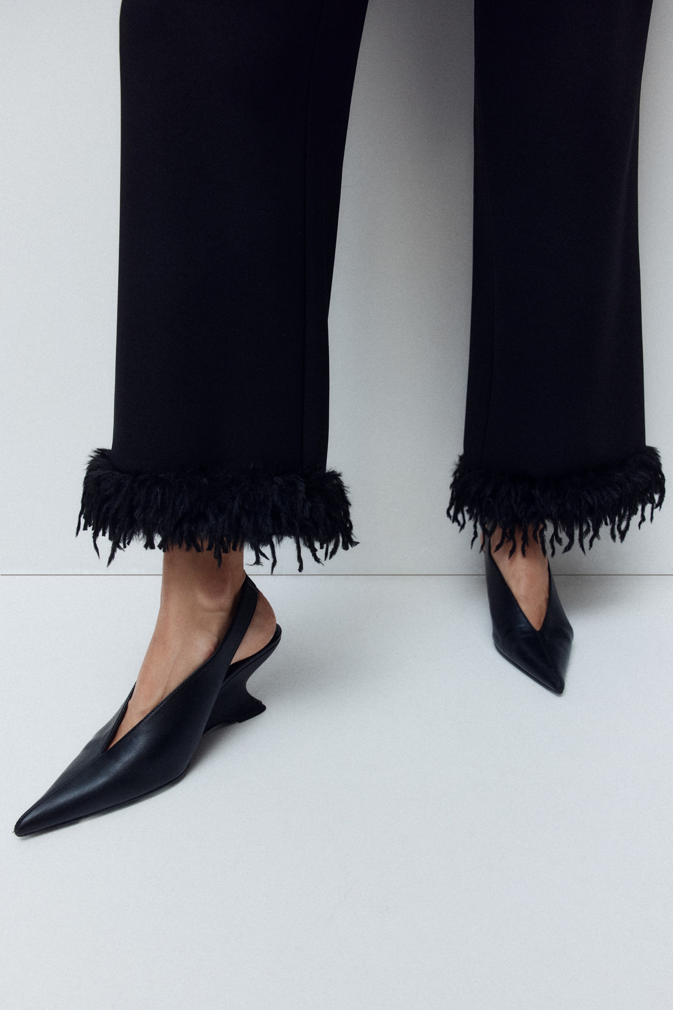 Vezi imaginea mai mare: MAMA Pantaloni cu franjuri - Negru - FEMEI | H&M RO 5