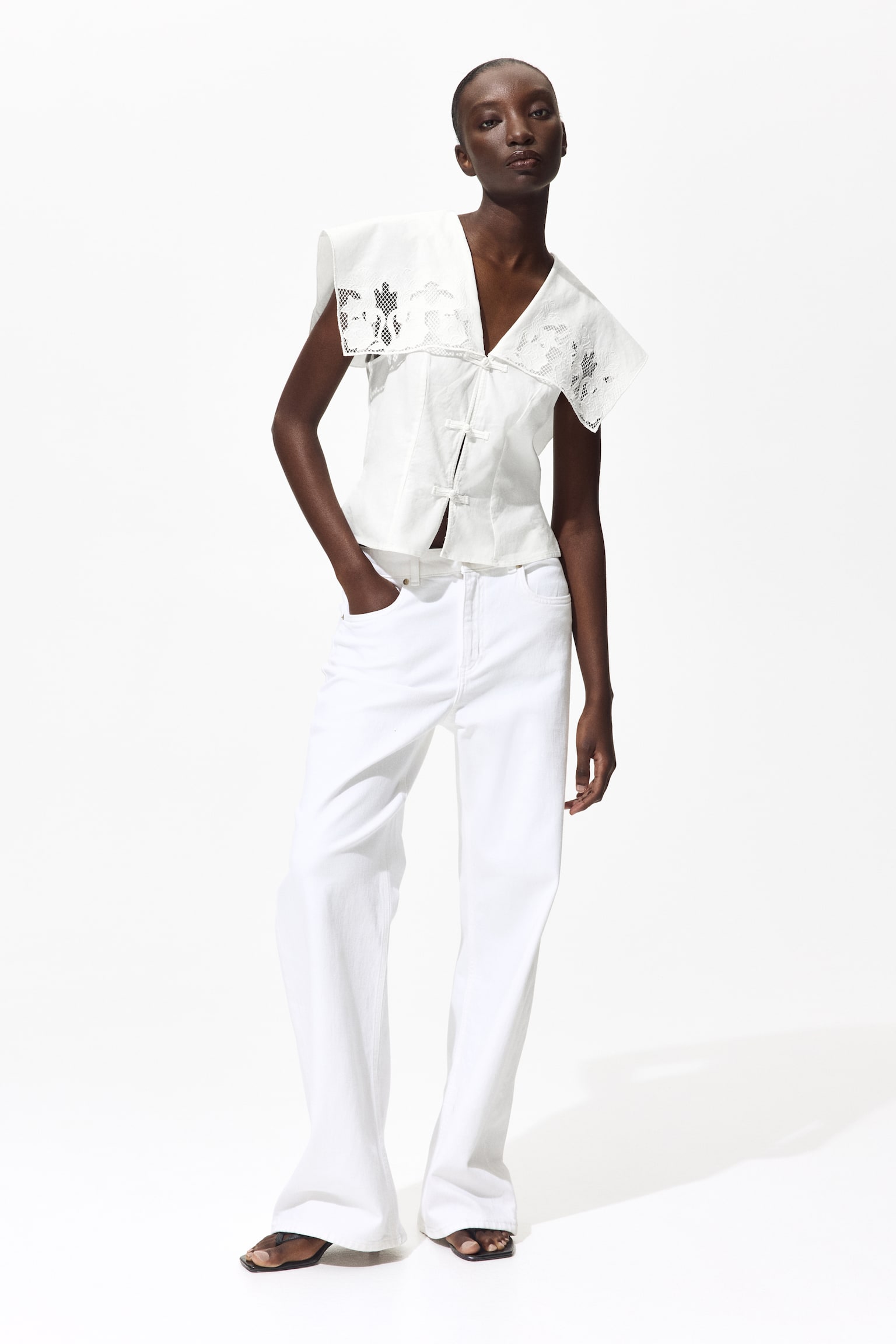 Sailor-collared broderie anglaise top - Ivory - 3