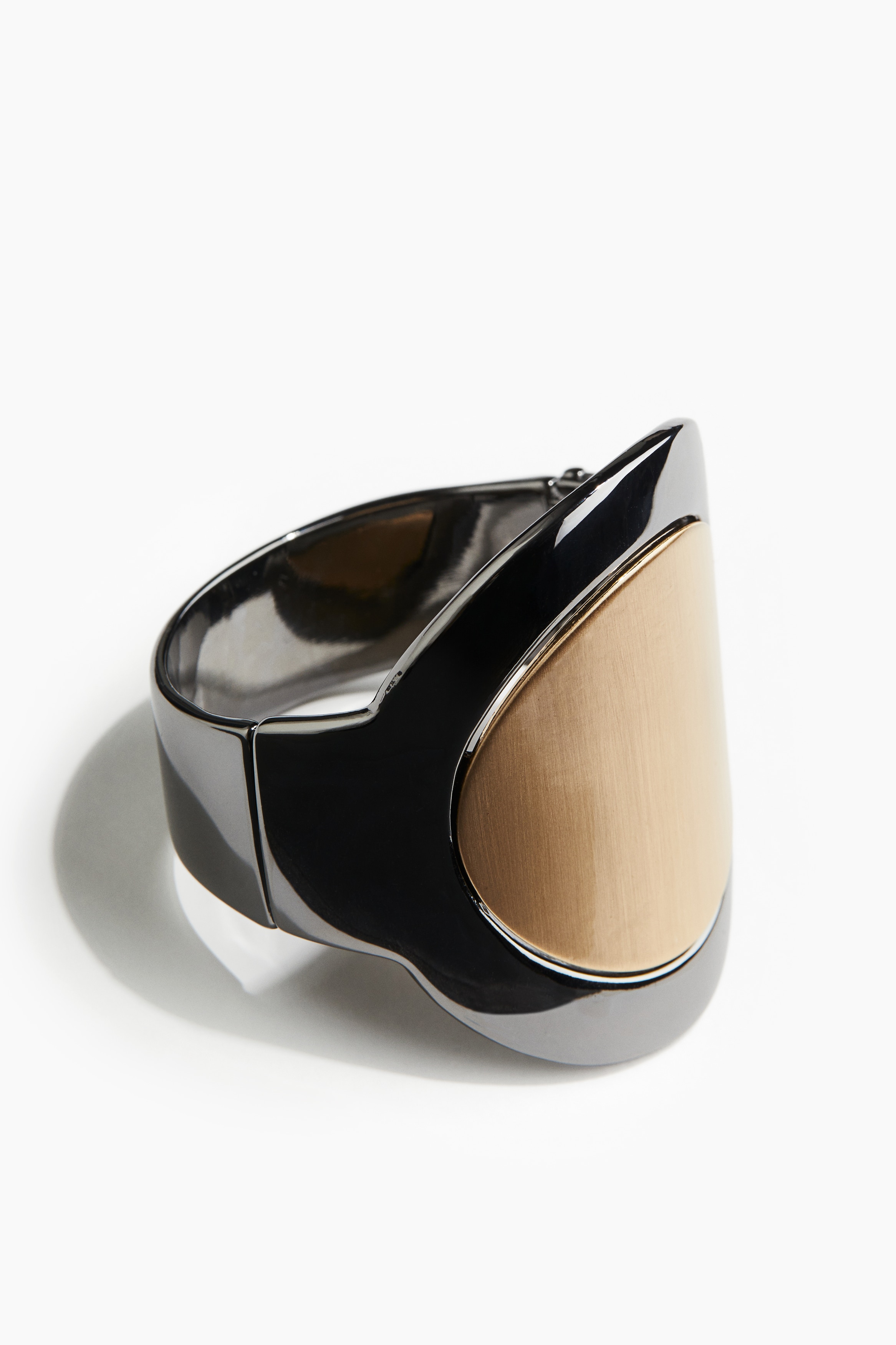 Cuff bracelet