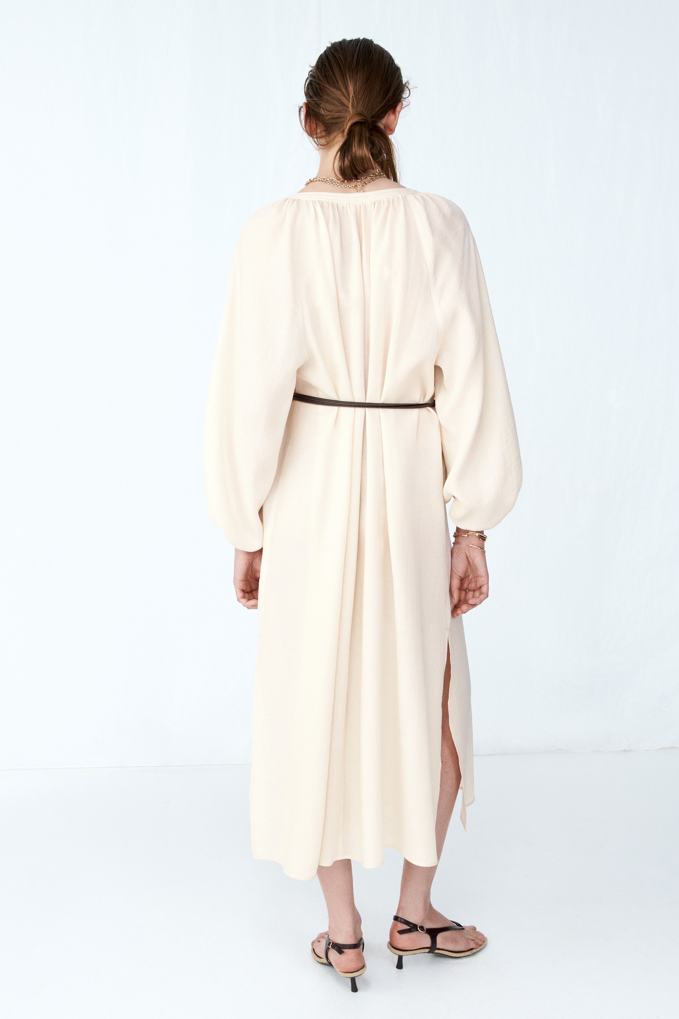 h&m tie belt dress cream Women's Cream/floral Oversized Tie-Belt Dress