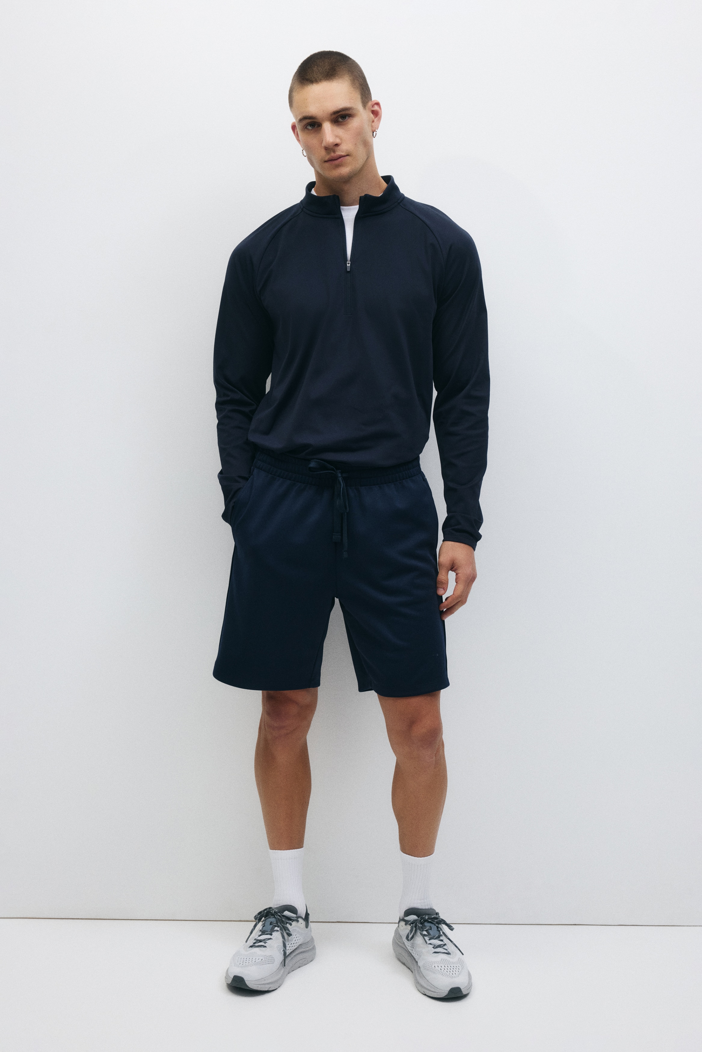 Regular-Fit Sports Shorts with DryMove™-Navy blue