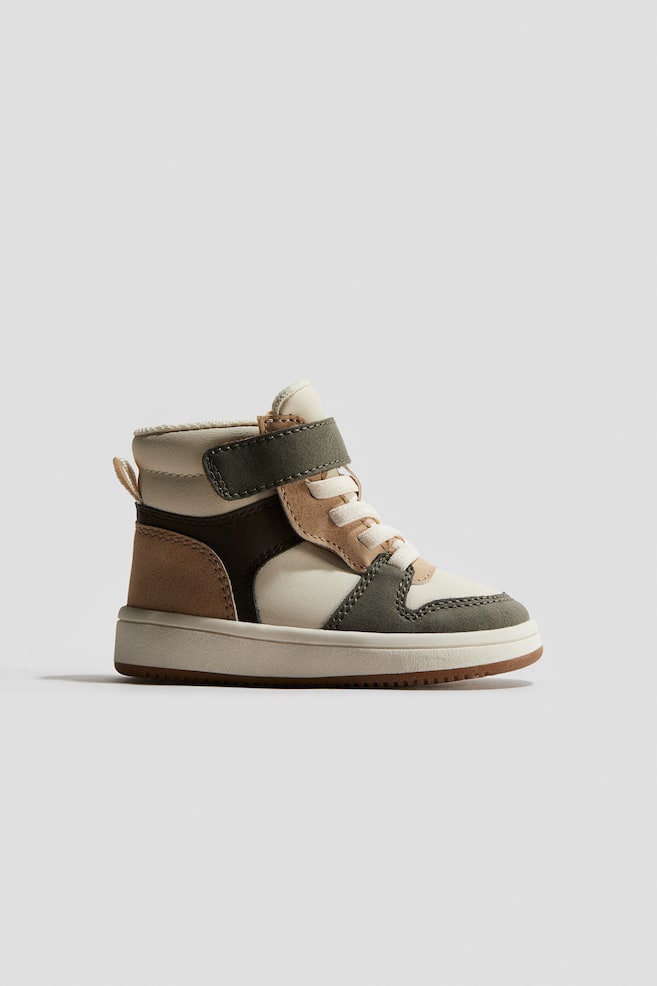 Offene Sneaker - Dunkelgrün/Weiß/Blau/Rosa - 1