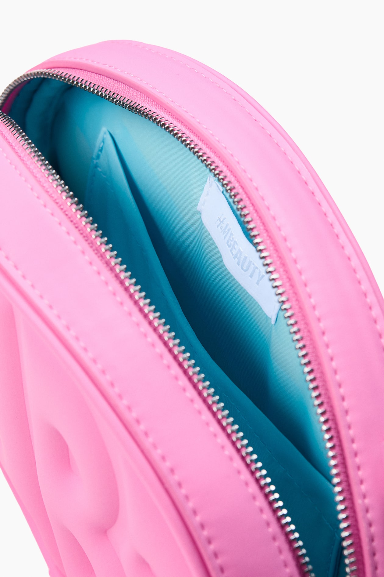 Embossed makeup bag - image 2