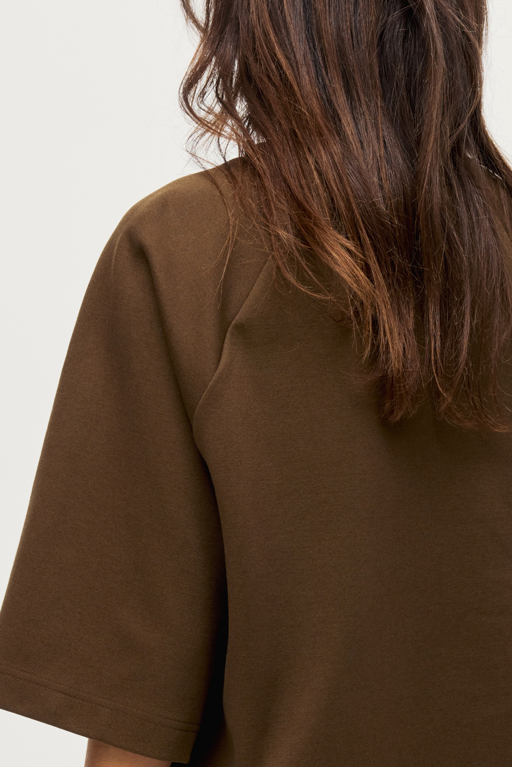 拡大画像を表示: オーバーサイズ インターロックTシャツ - ダークブラウン - レディース | H&M JP 3