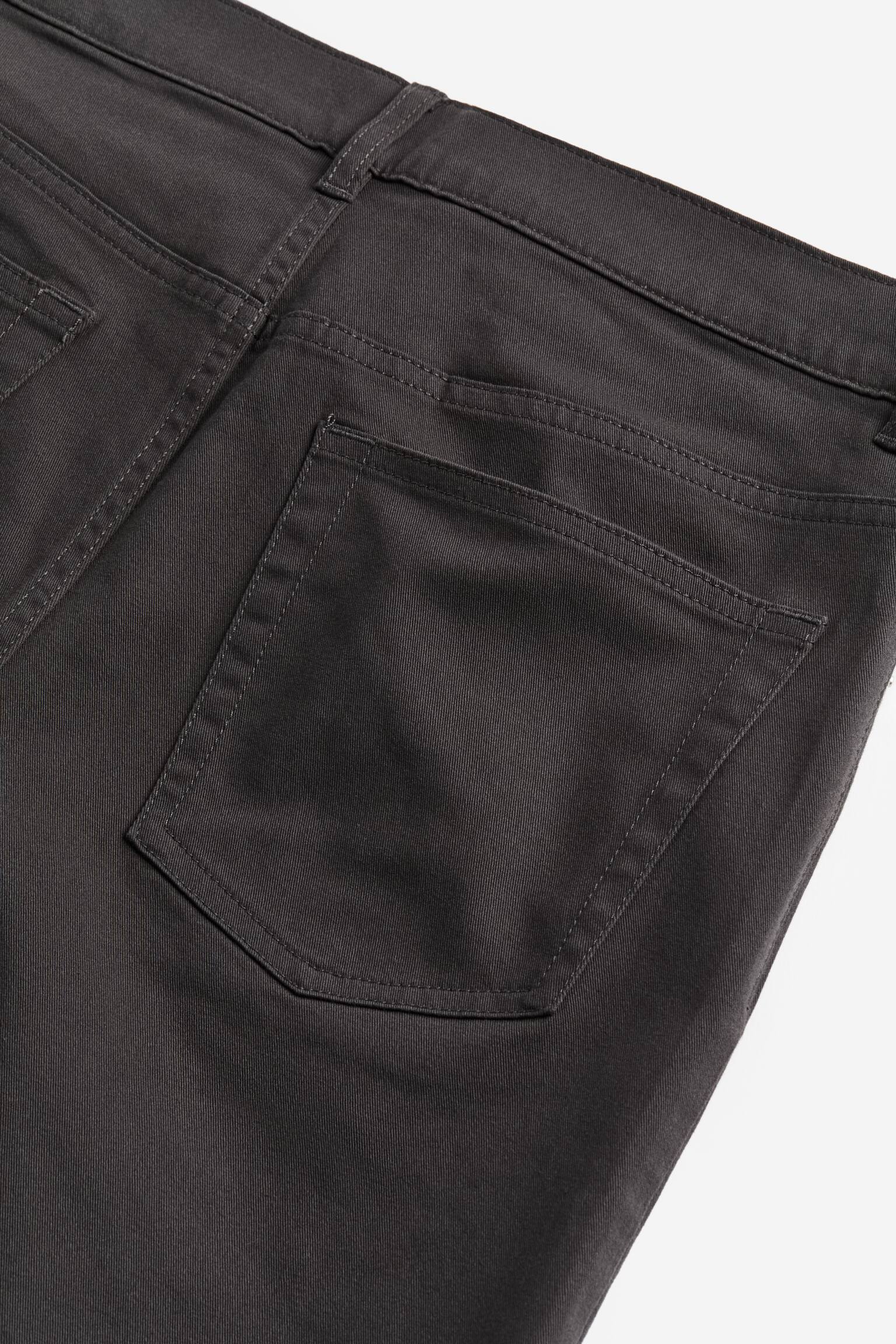 Quần short cotton dệt chéo Slim Fit - Màu xám đậm - 2