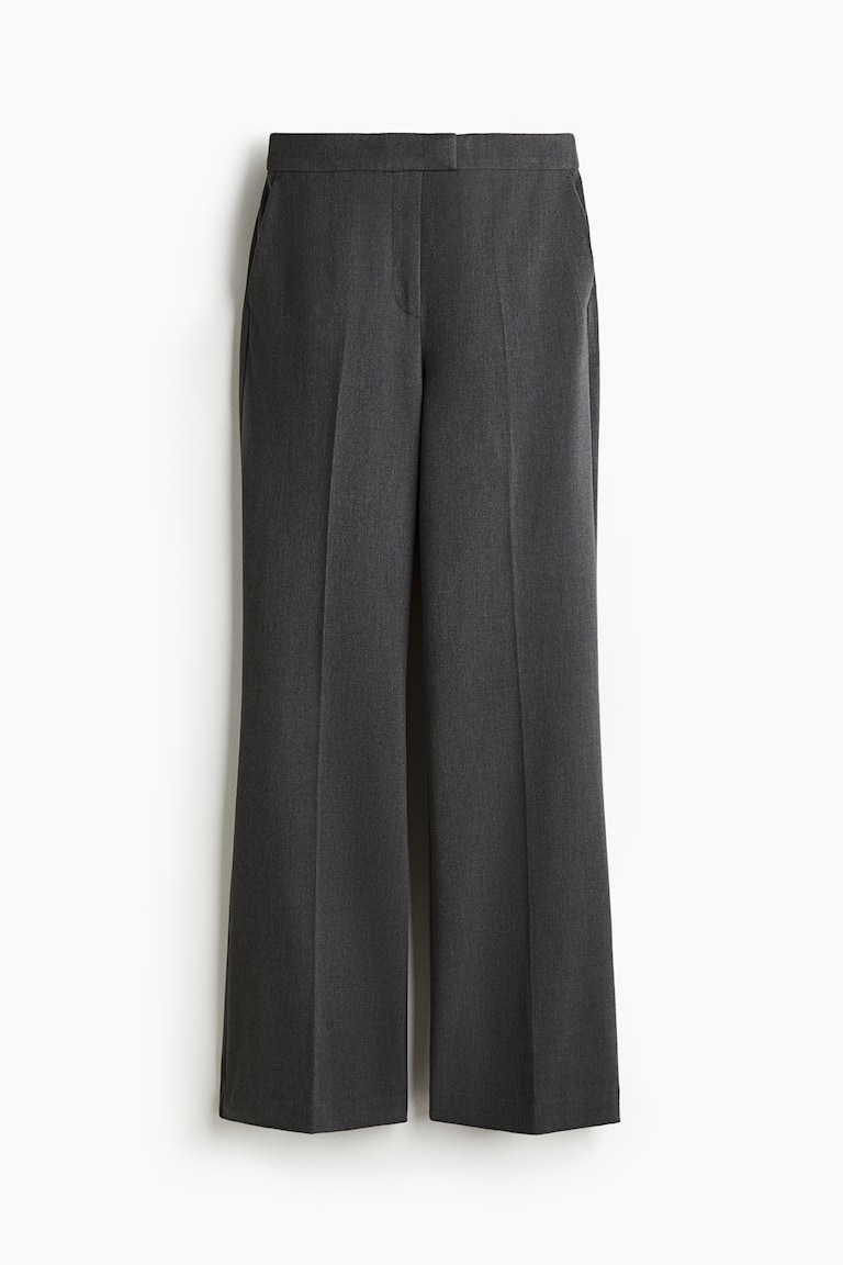 Pantalone sa zvonastim nogavicama