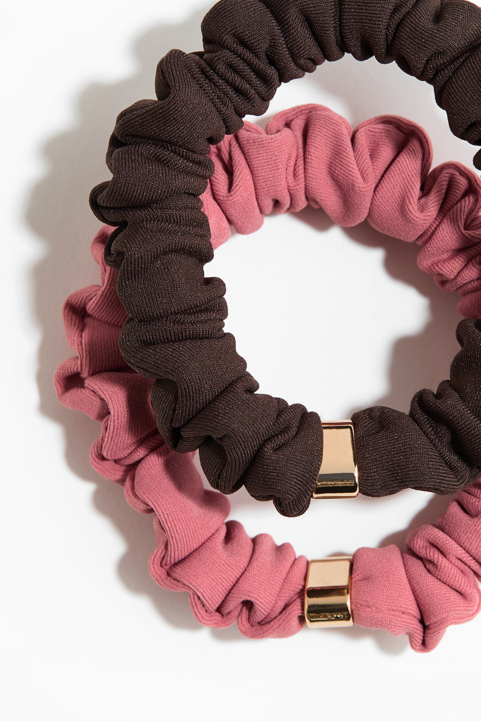 Женские аксессуары для волос H&M 2-Pack Embellished Scrunchies, цвет: Коричневый / Розовый — фото 2