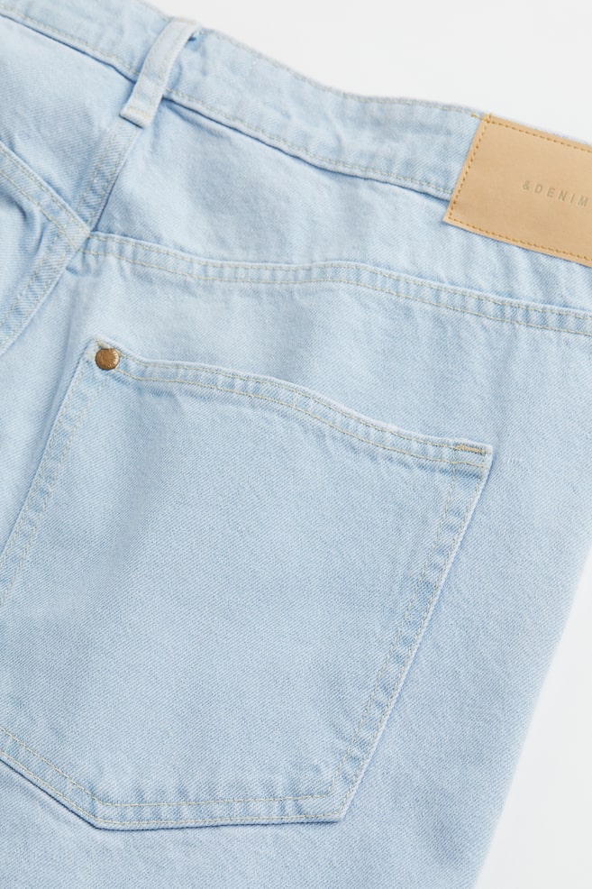 H&M+ 90s Straight Ultra High Jeans - Pale denim blue - 2