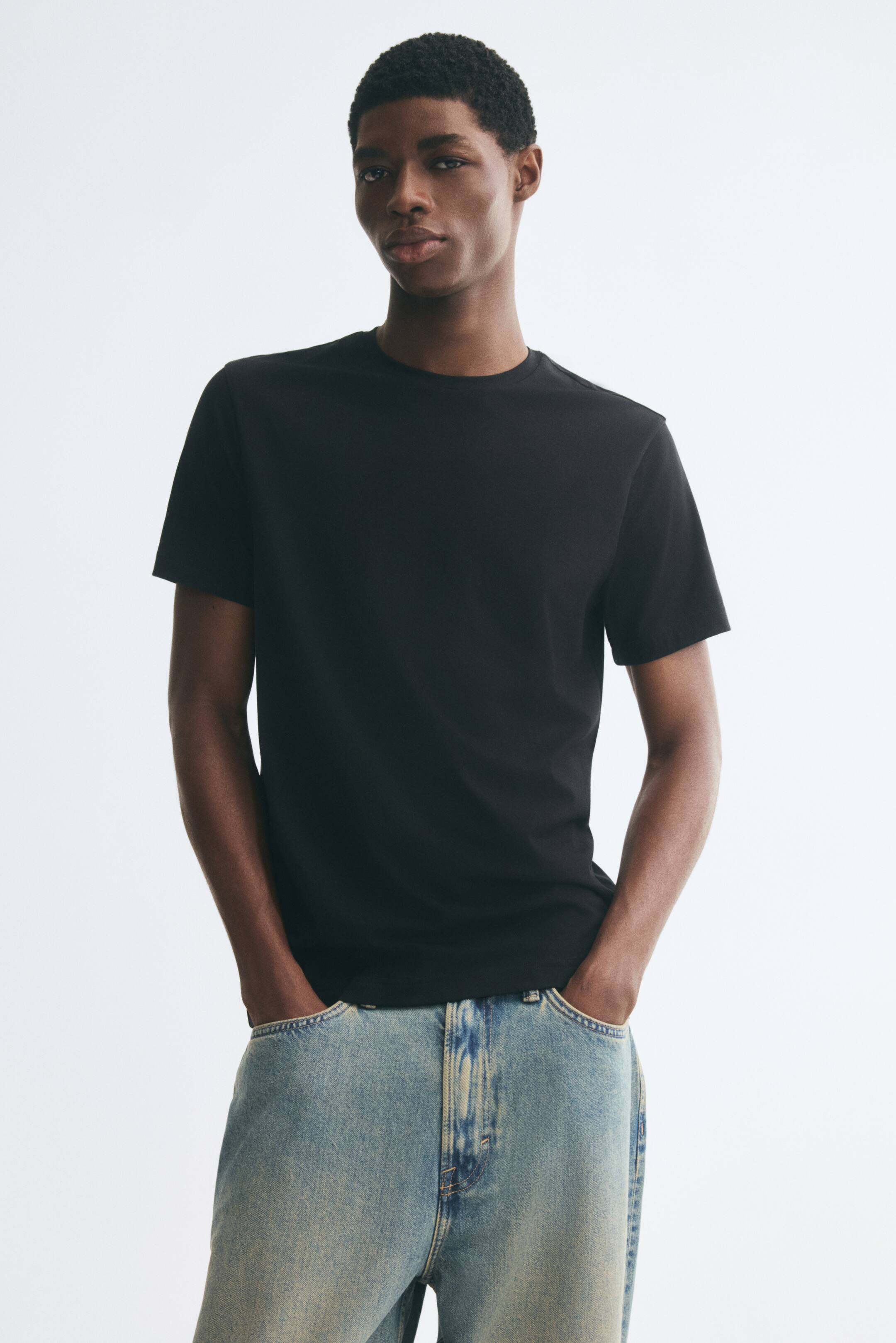 View larger image: Slim Fit Supima® cotton T-shirt - Black - Men | H&M 1