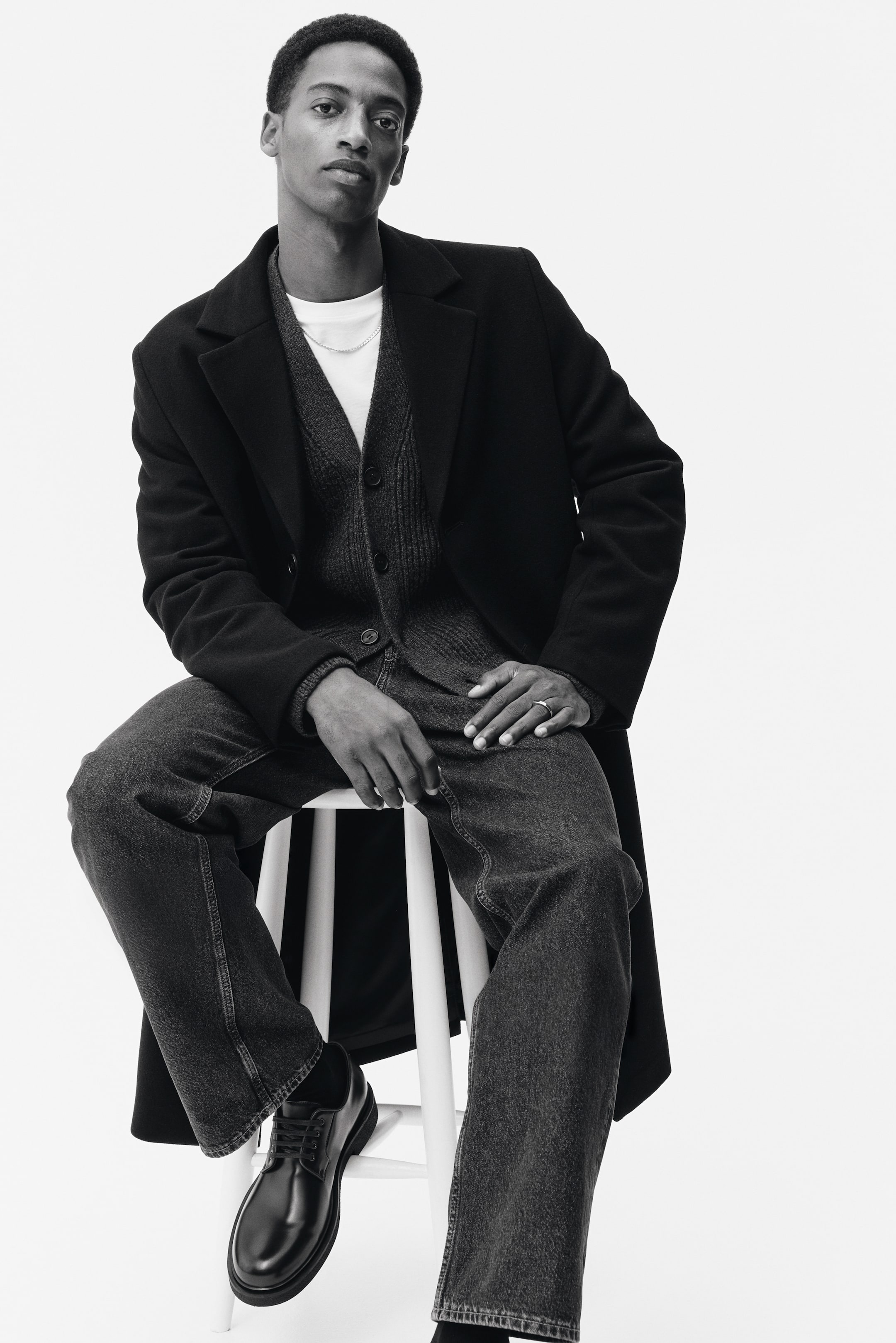 View larger image: Single-Breasted Wool-Blend Coat - Dark blue - Men | H&M US 2