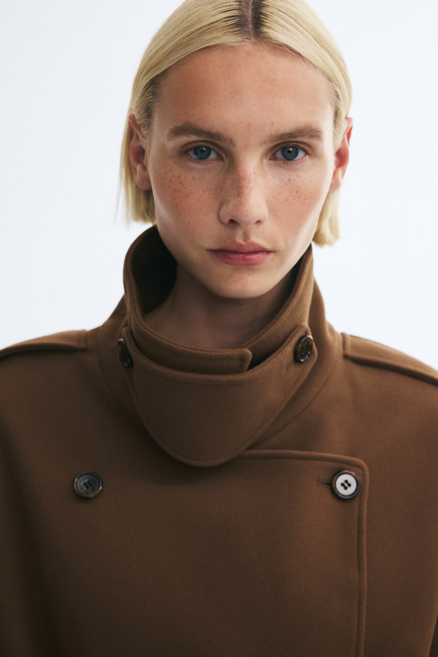 Женское пальто H&M Oversized Funnel-Collar, цвет: Тёмный бежевый — фото 5