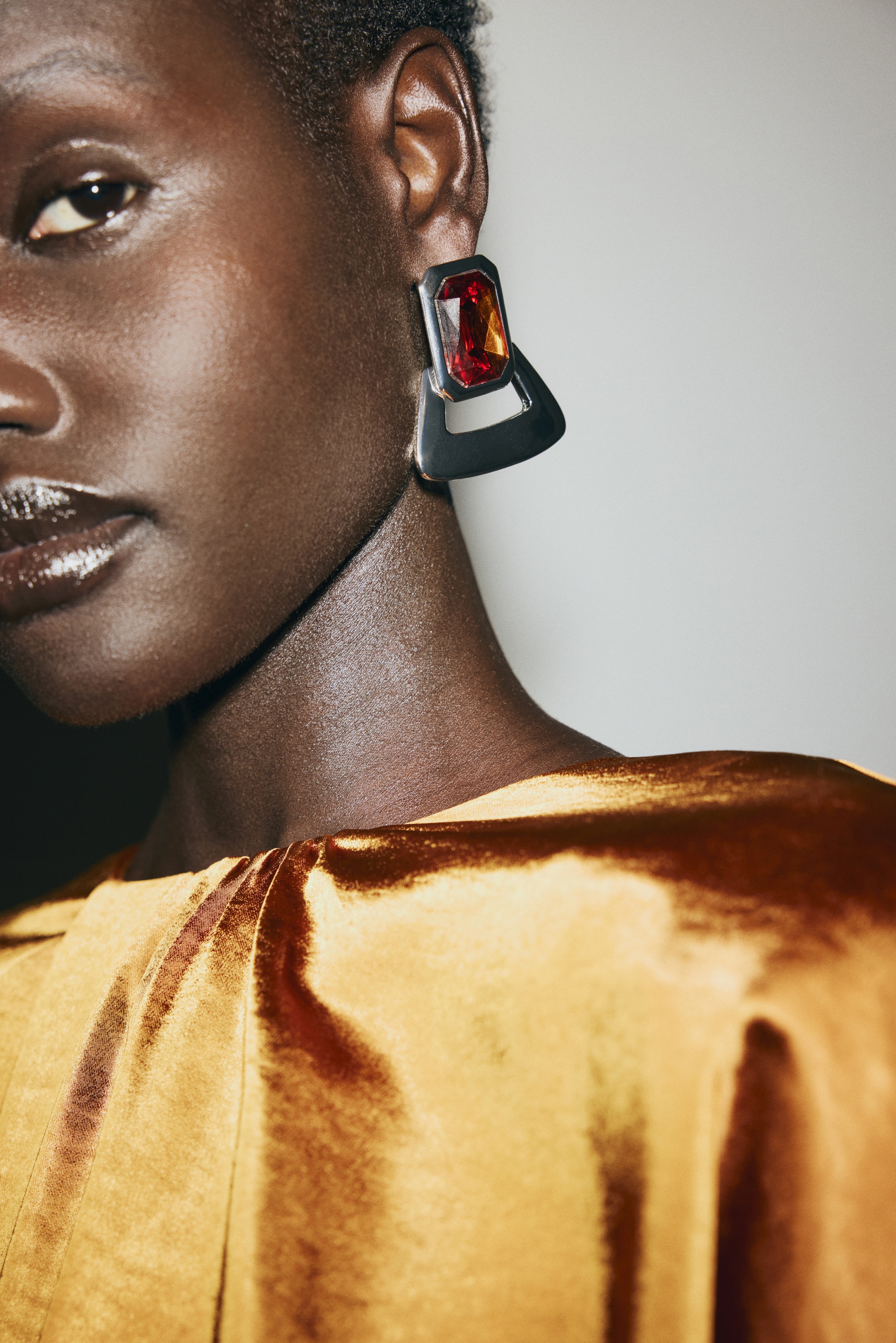 H & M - ステートメントピアス - シルバー