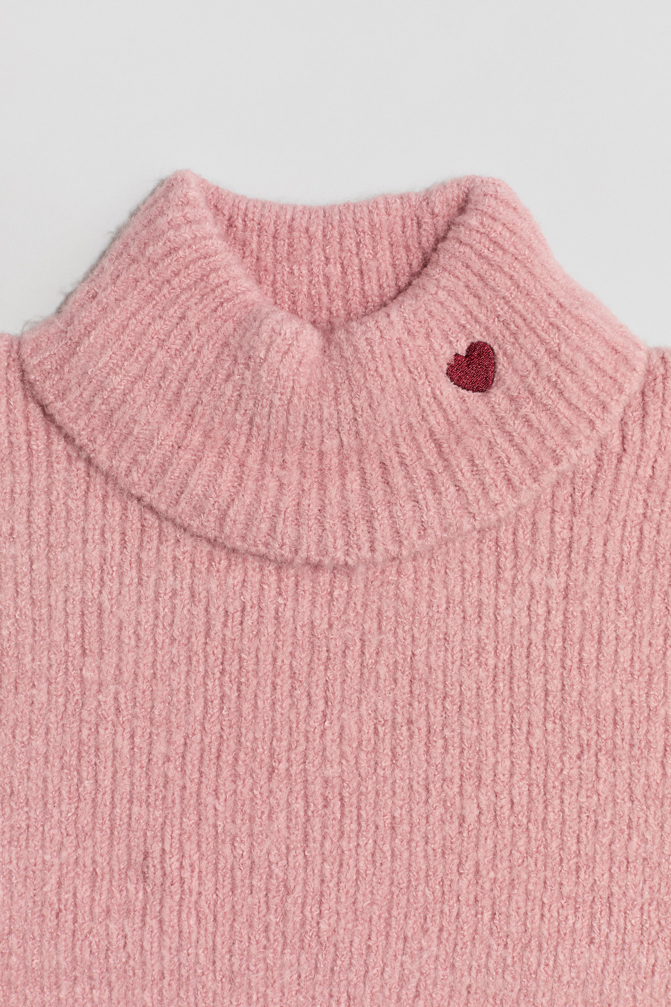 Rib-Knit Neck Warmer with Embroidered Detail
