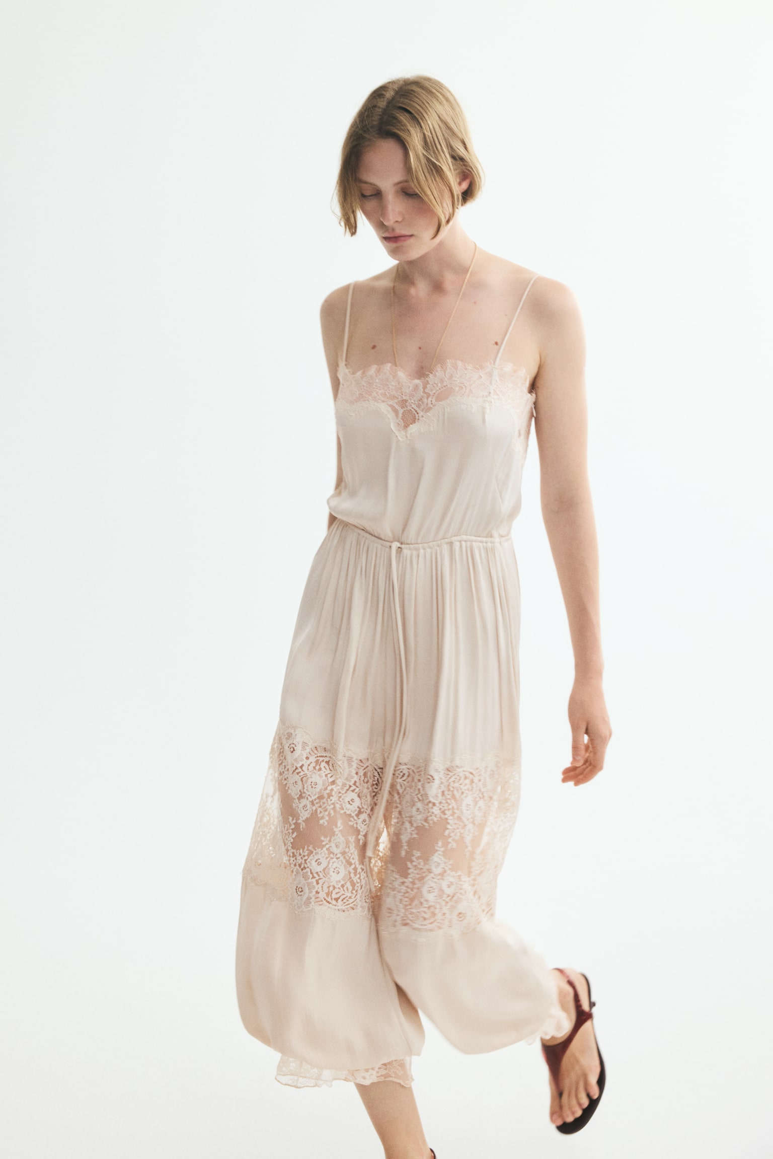 Lace-trimmed balloon-leg jumpsuit - Light beige/Cream - 1