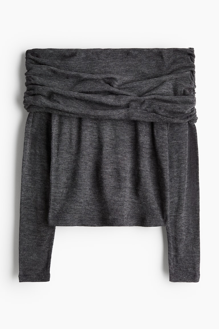 Bluza s otkrivenim ramenima
