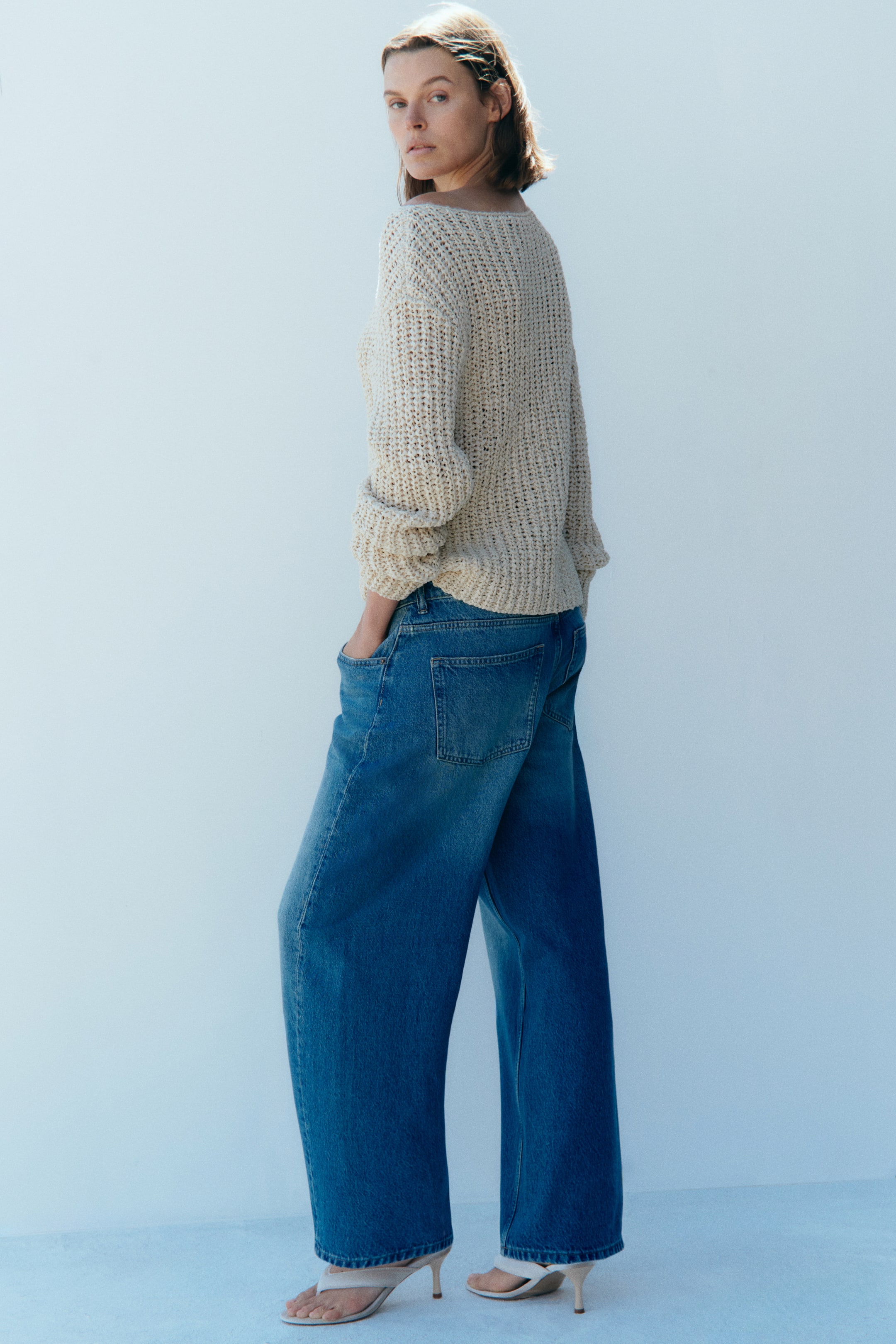 Barrel Regular Waist Ankle Jeans